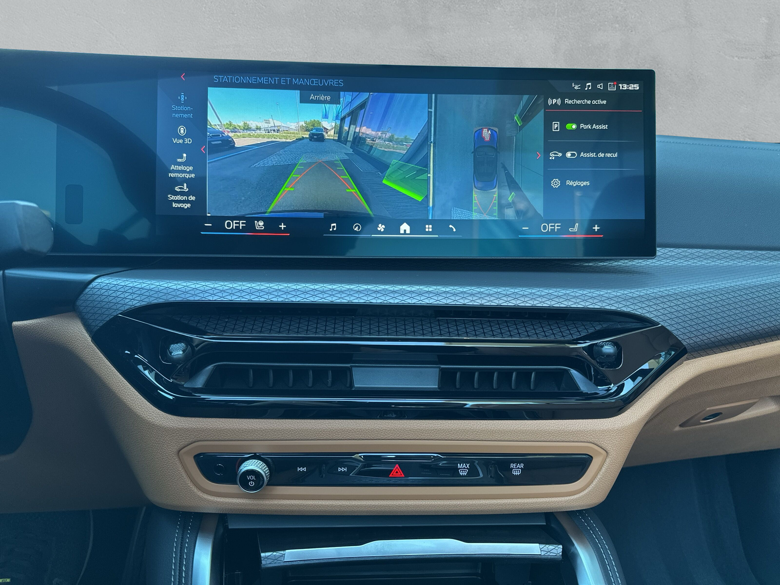 BMW M440i xDrive 48V Cabriolet M Sport Pro Steptronic ** Action de leasing à 1.9% **-image-14