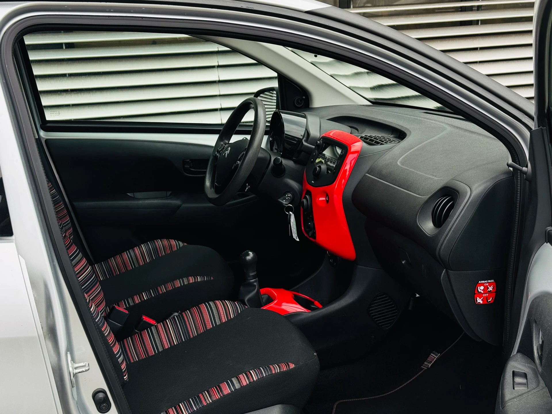 CITROEN C1 1.0 VTi Feel Edition Airscape Cabriolet-image-10