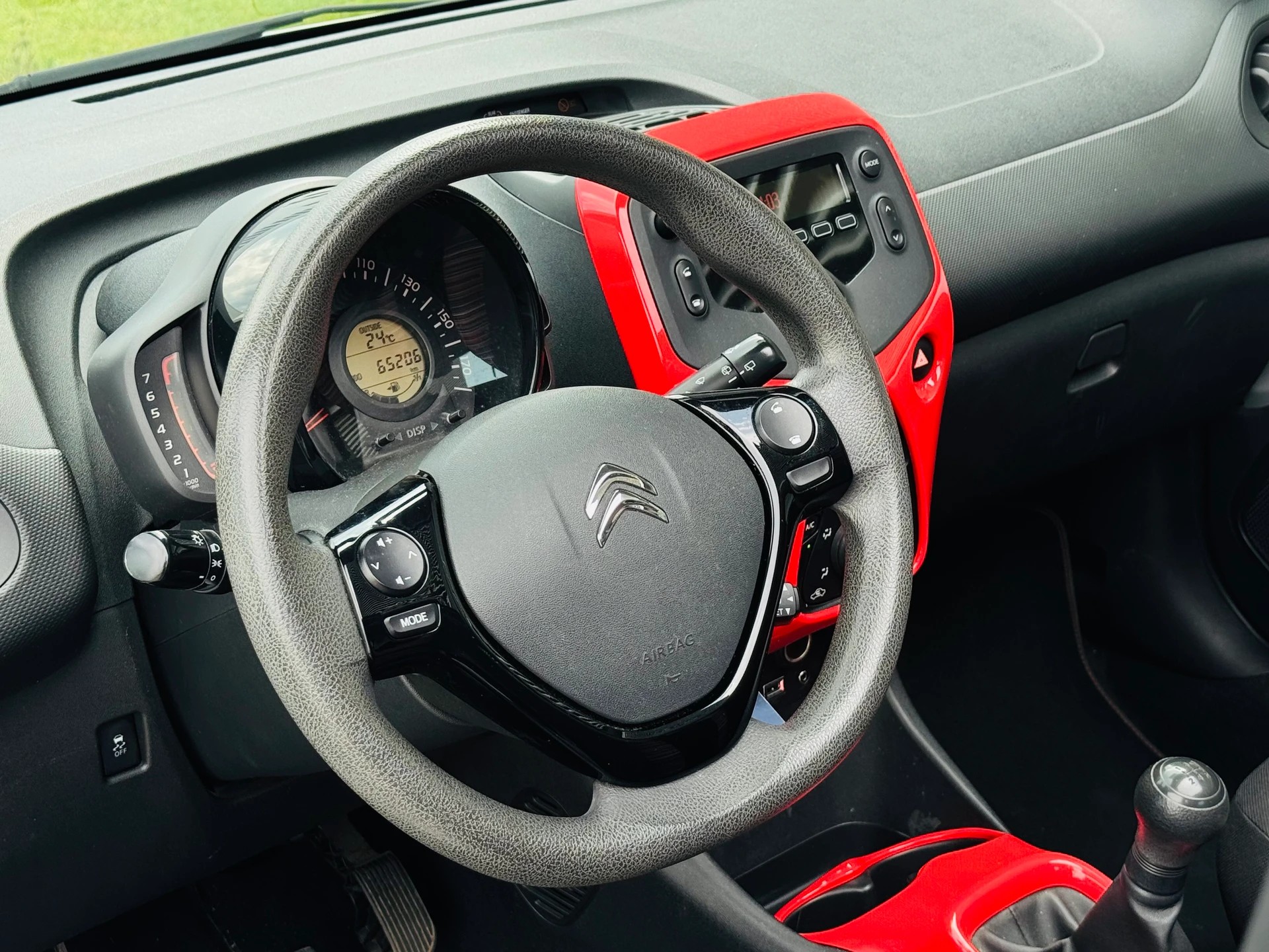 CITROEN C1 1.0 VTi Feel Edition Airscape Cabriolet-image-2