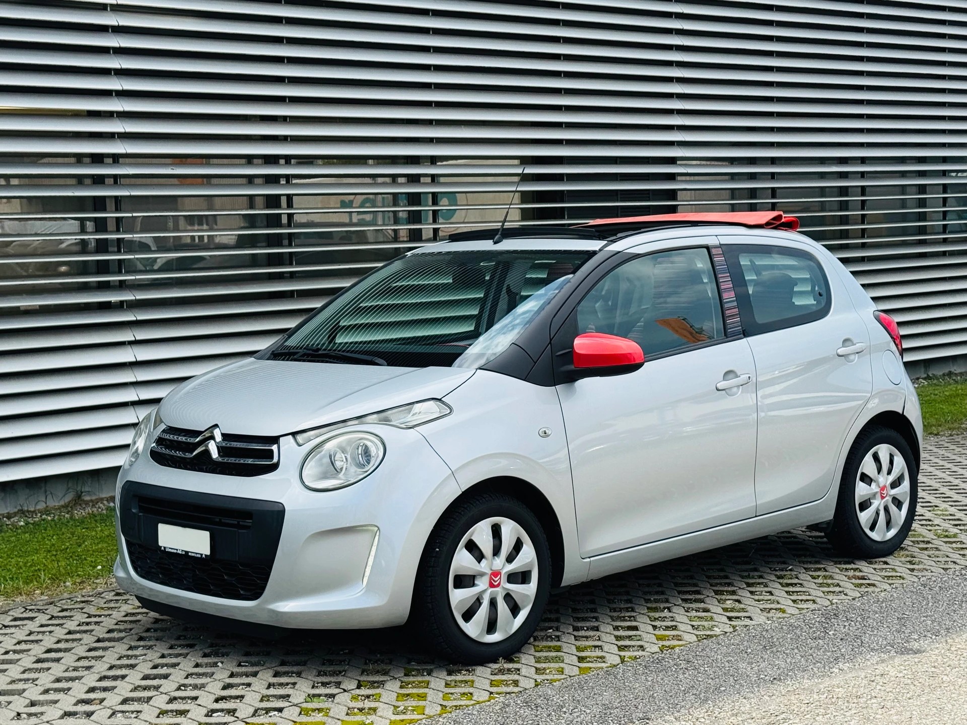 CITROEN C1 1.0 VTi Feel Edition Airscape Cabriolet-image-8