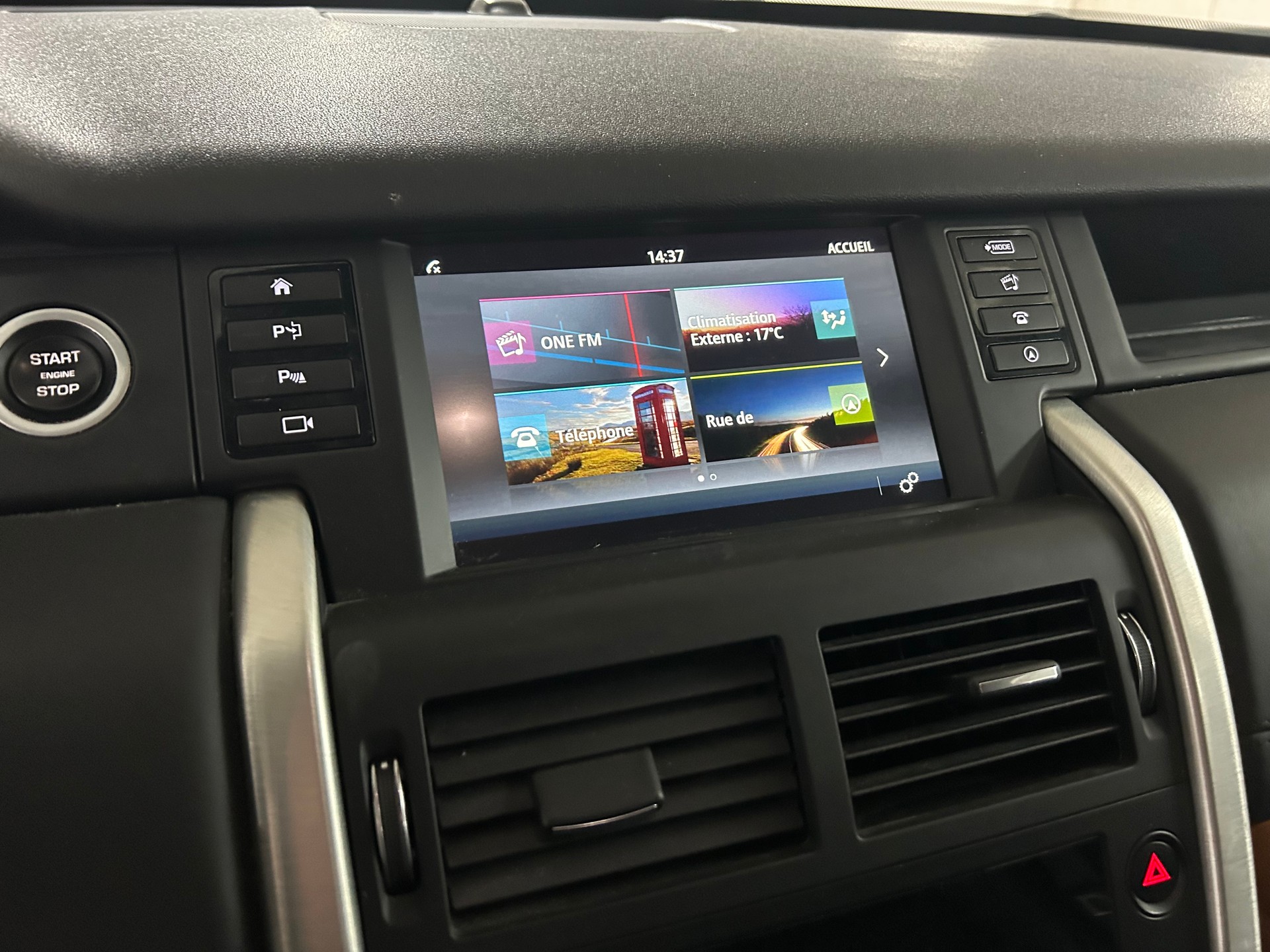 LAND ROVER Discovery Sport 2.0 Si4 HSE Luxury AT9-image-5