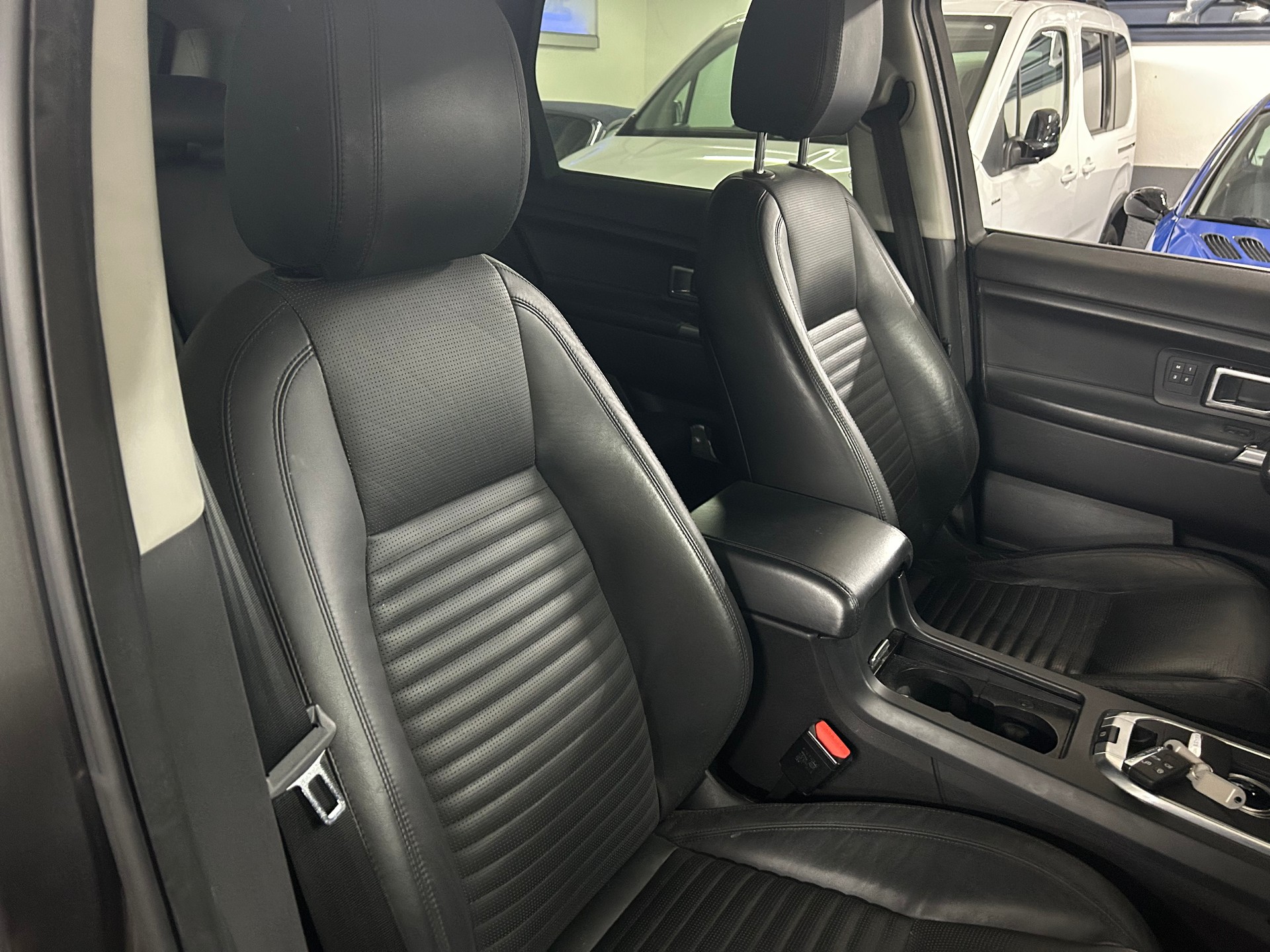 LAND ROVER Discovery Sport 2.0 Si4 HSE Luxury AT9-image-10