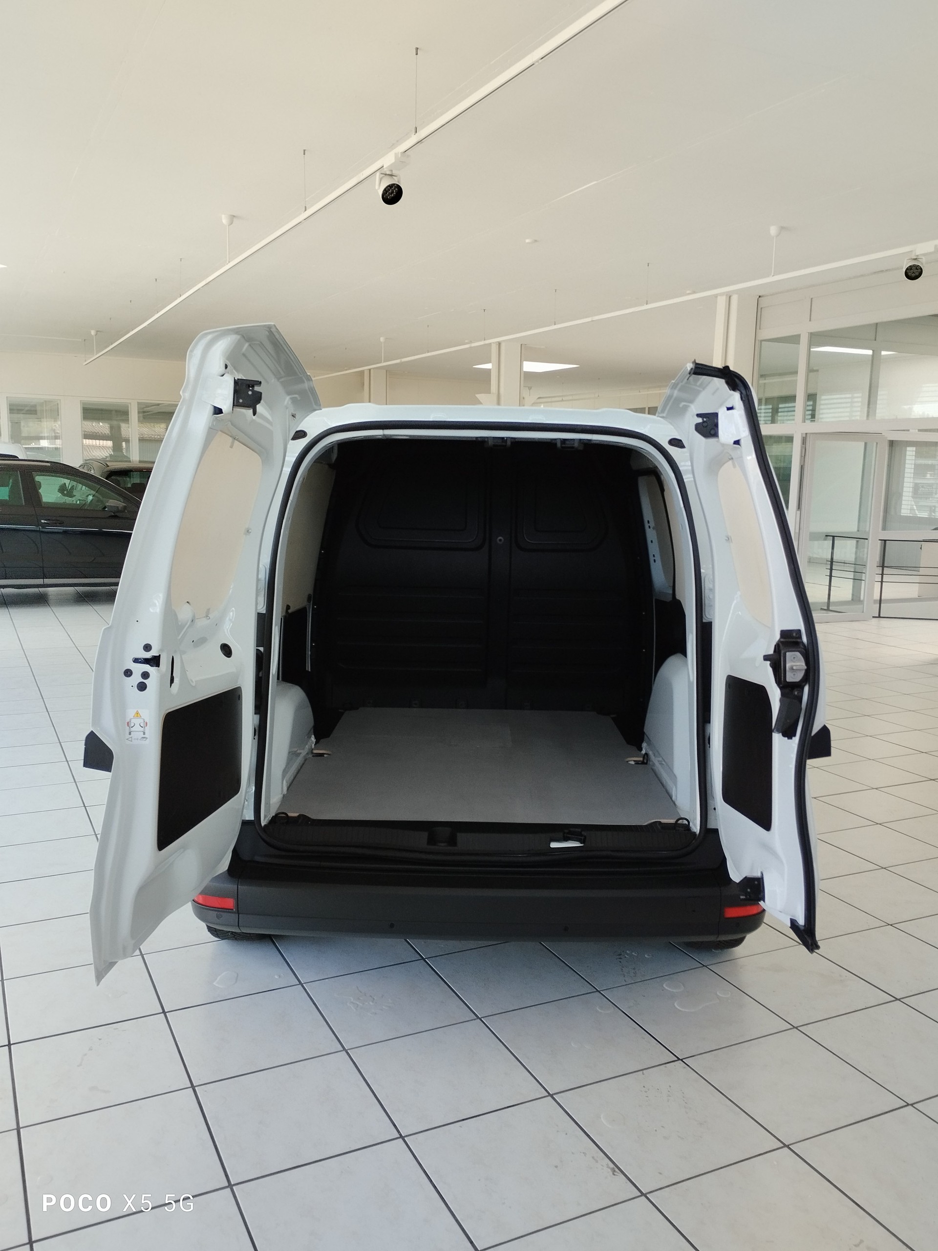 MERCEDES-BENZ eCitan Standard 2716mm S WORKER-image-6