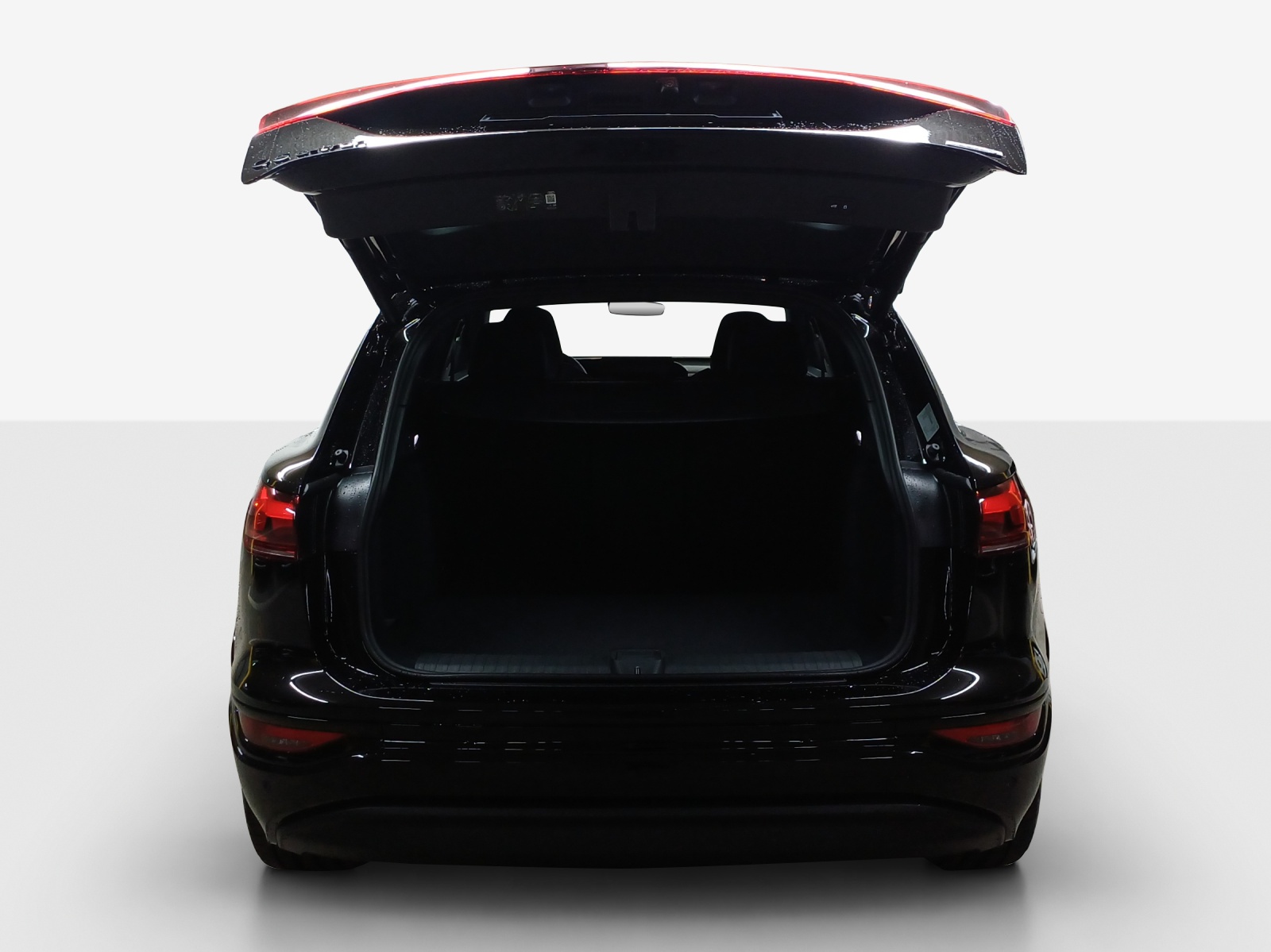 AUDI Q6 e-tron quattro-image-12