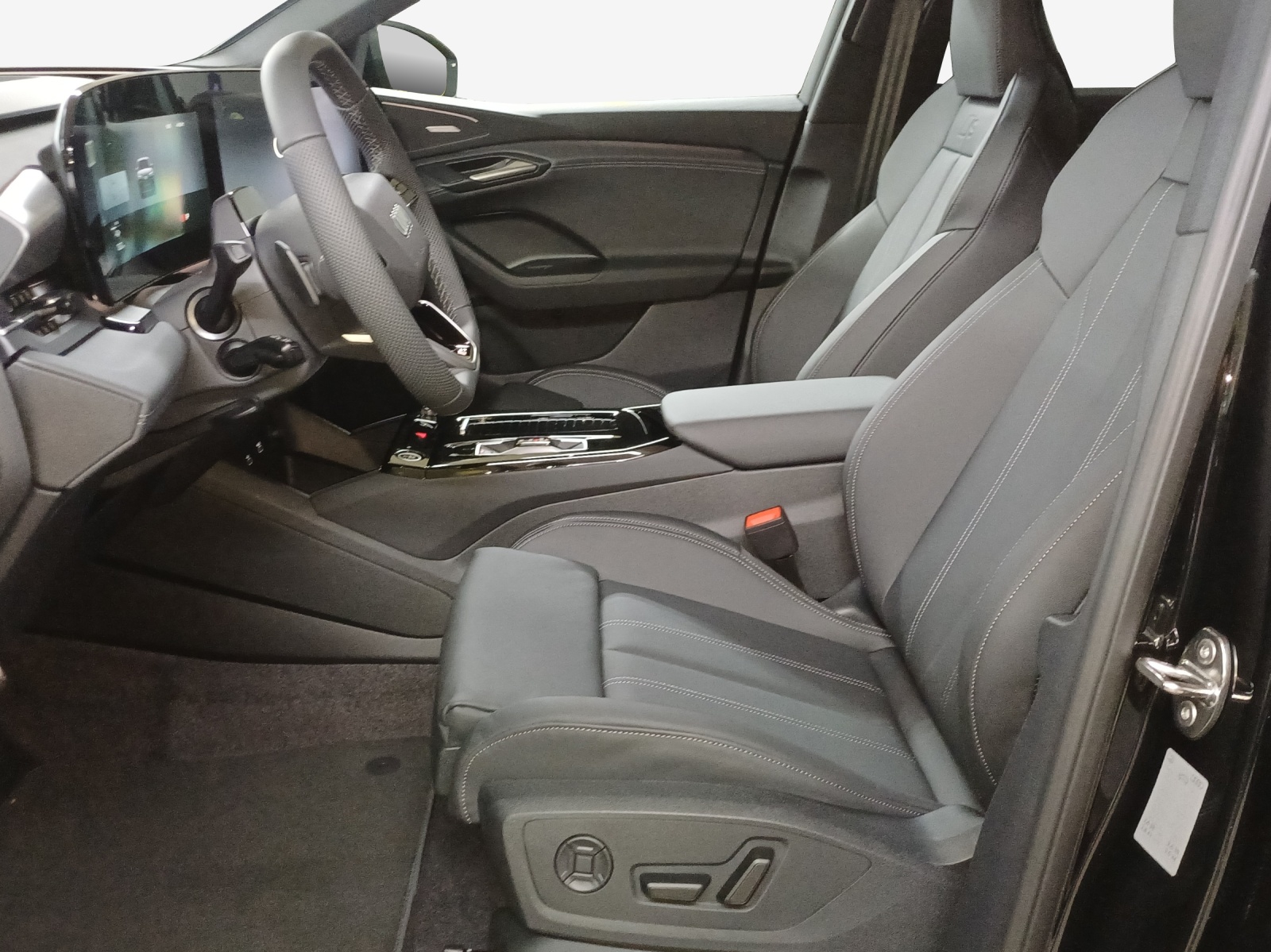 AUDI Q6 e-tron quattro-image-7