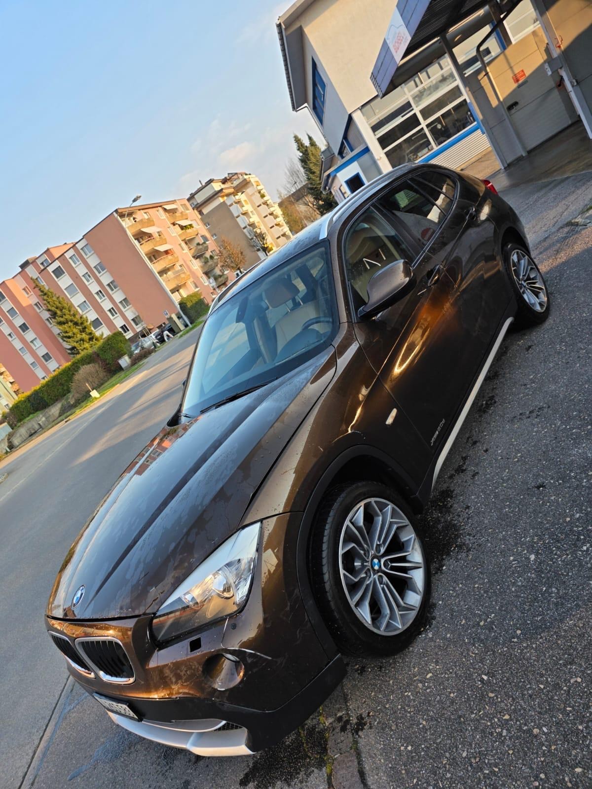 BMW X1 xDrive 20d Steptronic-image-1