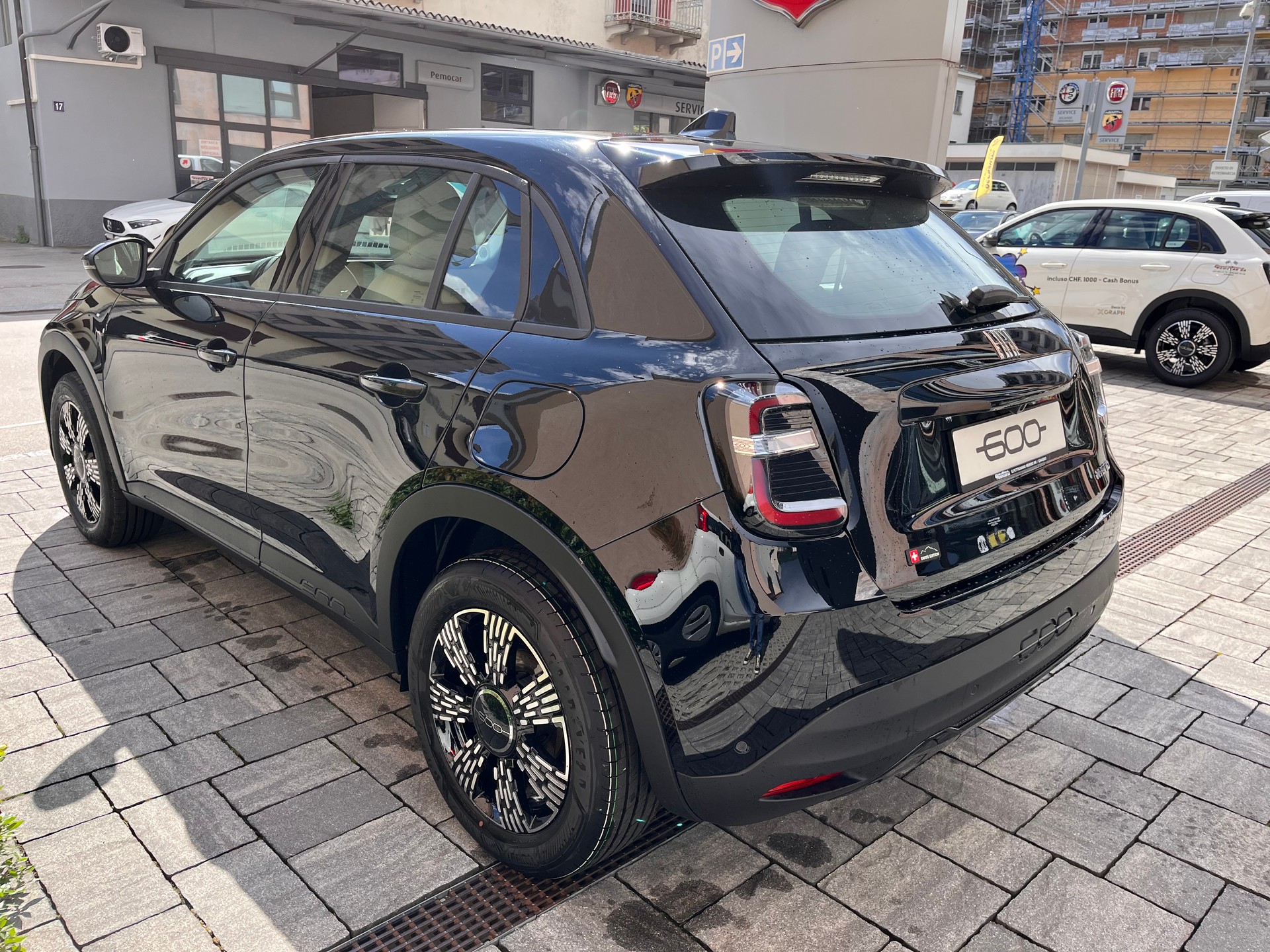 FIAT 600h Mild Hybrid Icon Swiss Edition-image-5