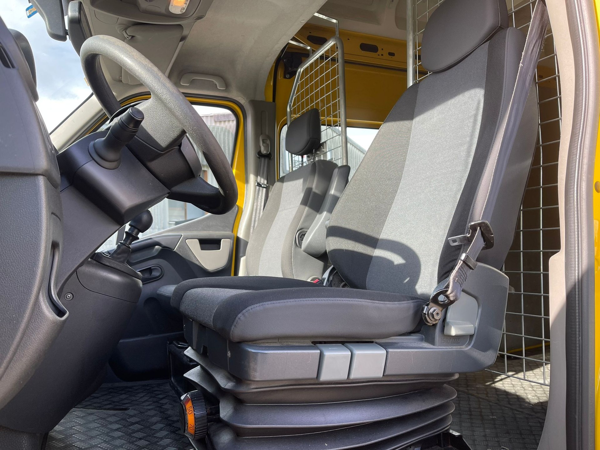 RENAULT Master T35 2.3dCi 130 L3H3-image-9