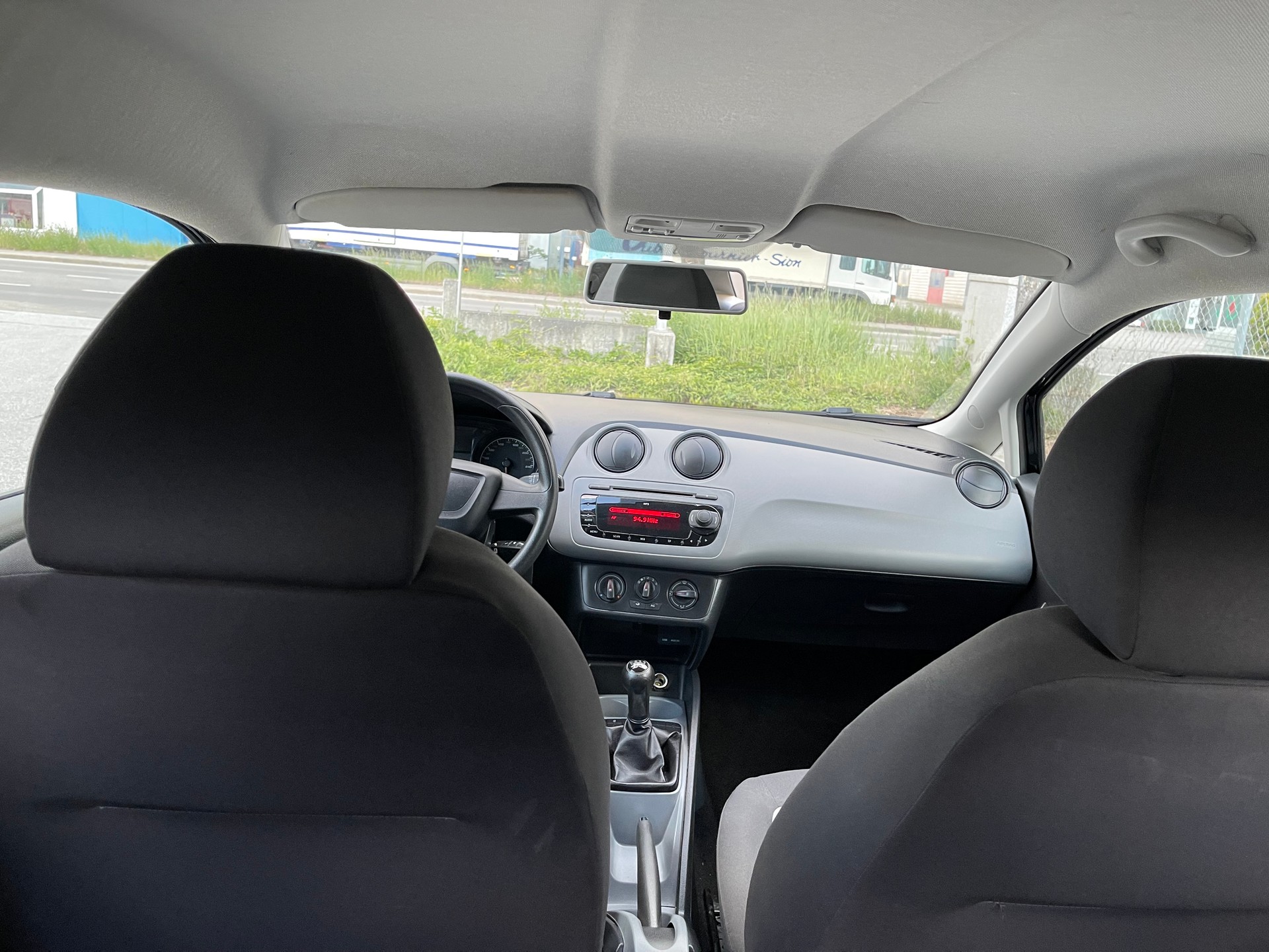 SEAT Ibiza ST 1.4 Reference-image-22