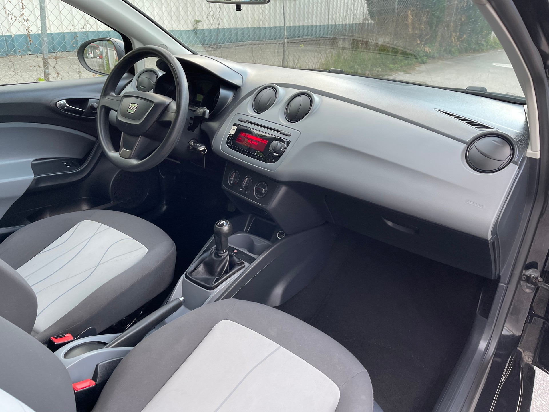 SEAT Ibiza ST 1.4 Reference-image-1