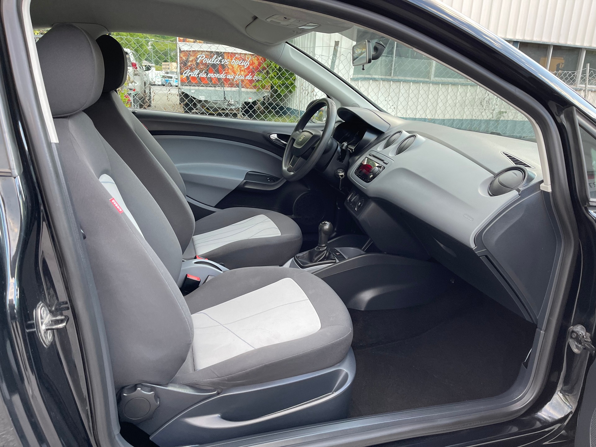 SEAT Ibiza ST 1.4 Reference-image-18