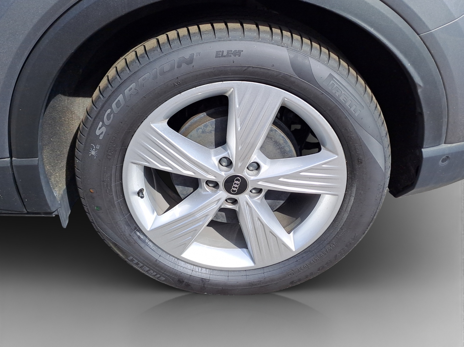 AUDI Q4 e-tron 40-image-13