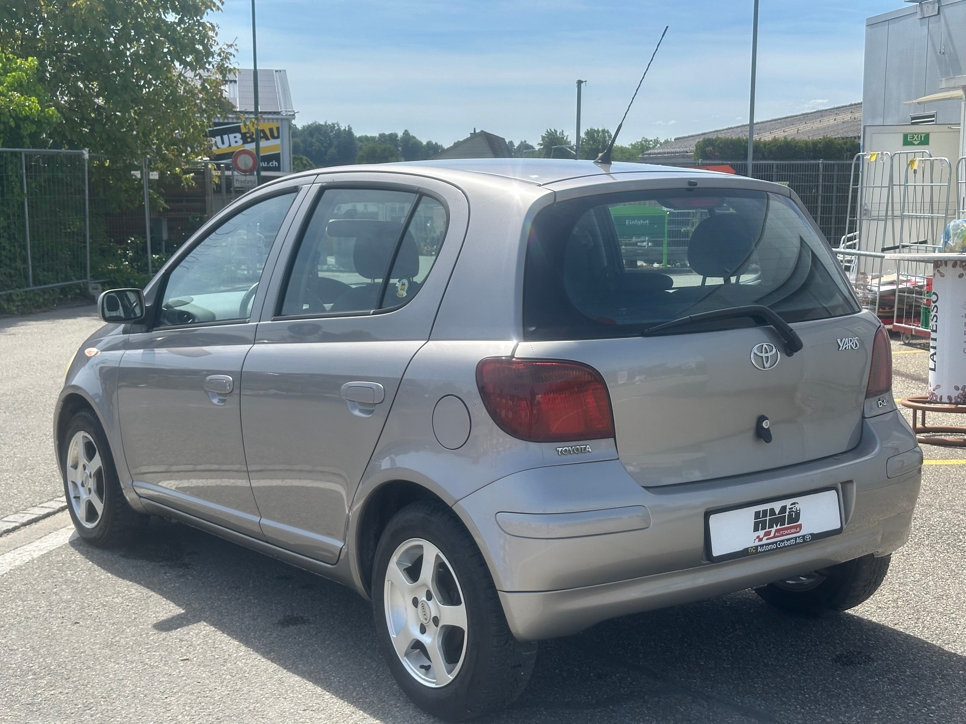 TOYOTA Yaris 1.4 D-4D Linea Luna-image-3
