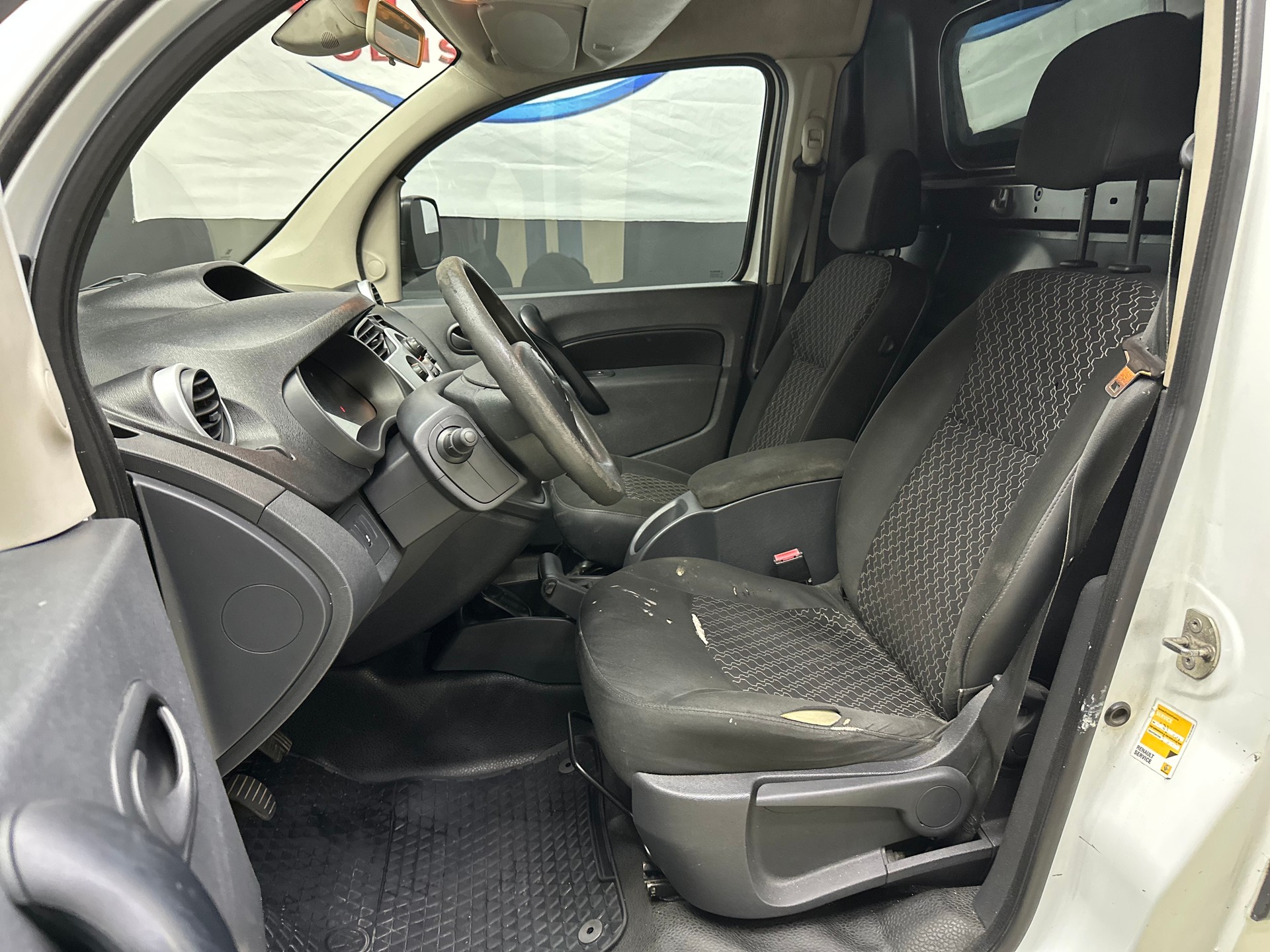RENAULT Kangoo Maxi dCi 90 2 Plätze / 2 places-image-10