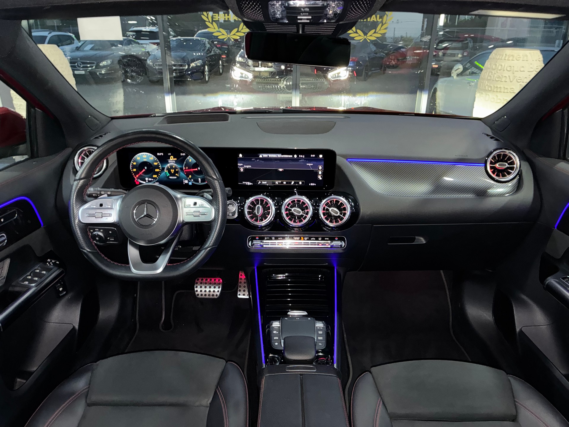 MERCEDES-BENZ GLA 200d 4Matic AMG Line 8G-DCT-image-7