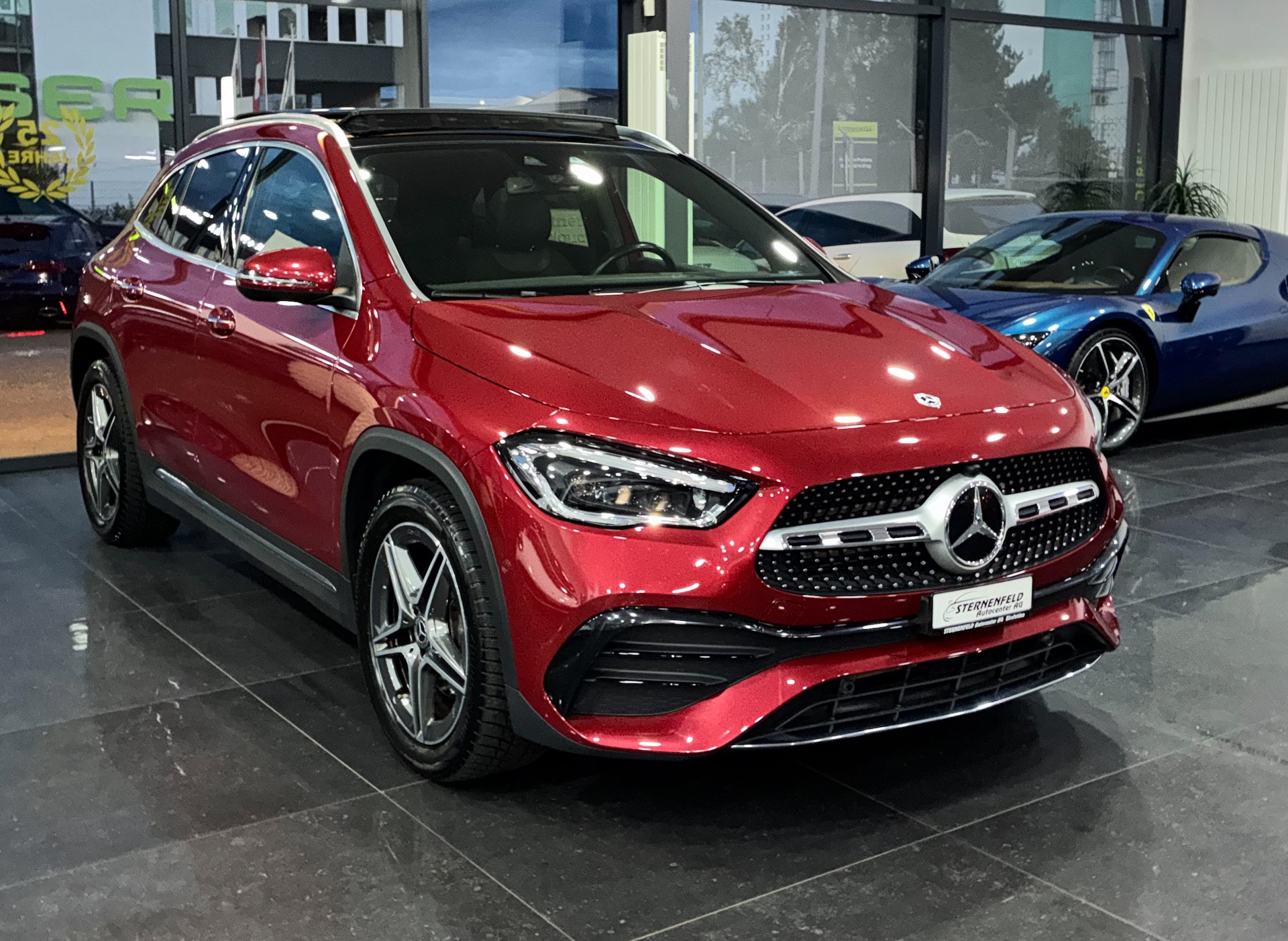 MERCEDES-BENZ GLA 200d 4Matic AMG Line 8G-DCT-image-1