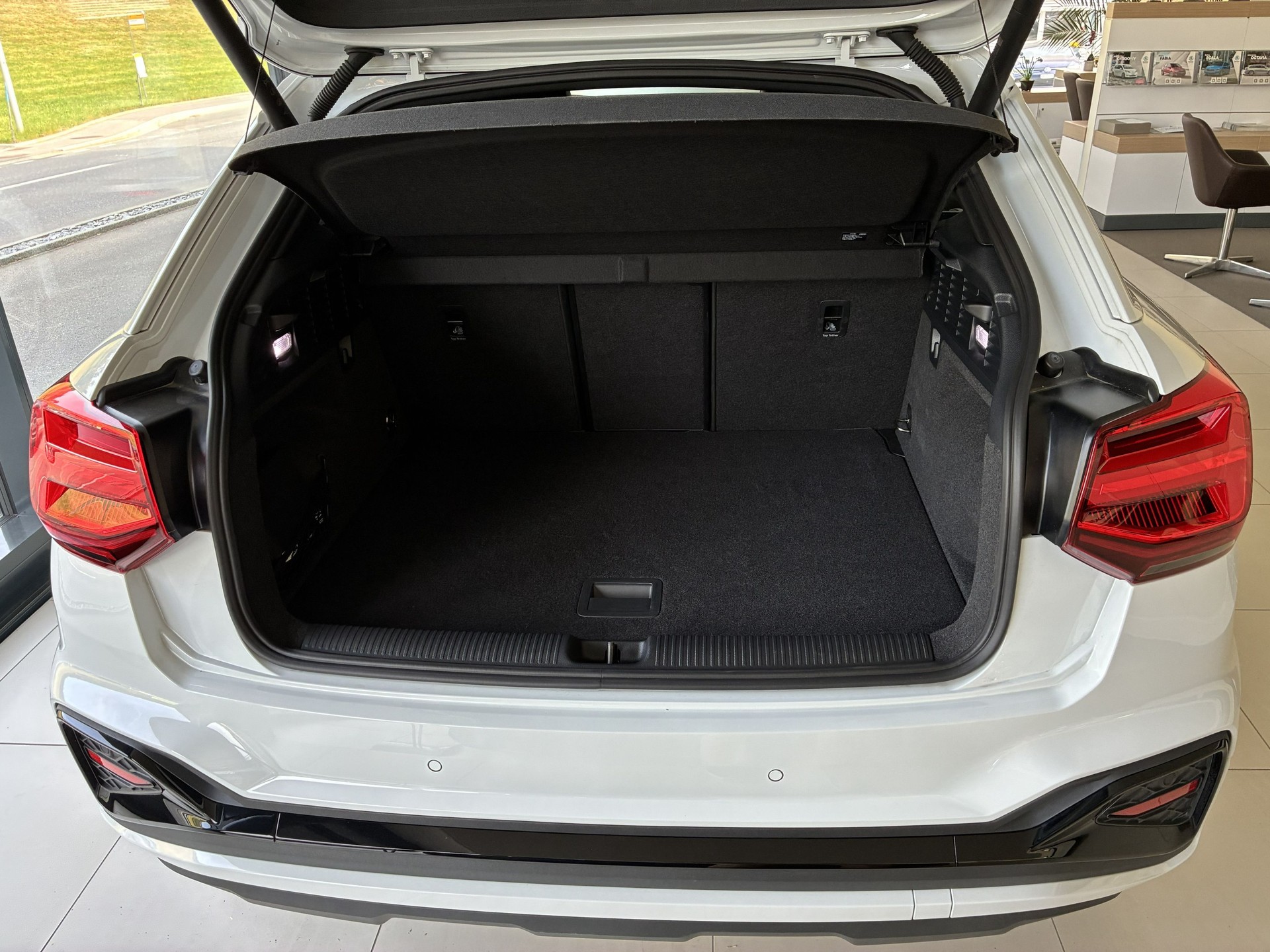 AUDI Q2 40 TFSI S line Attraction quattro S-tronic-image-8