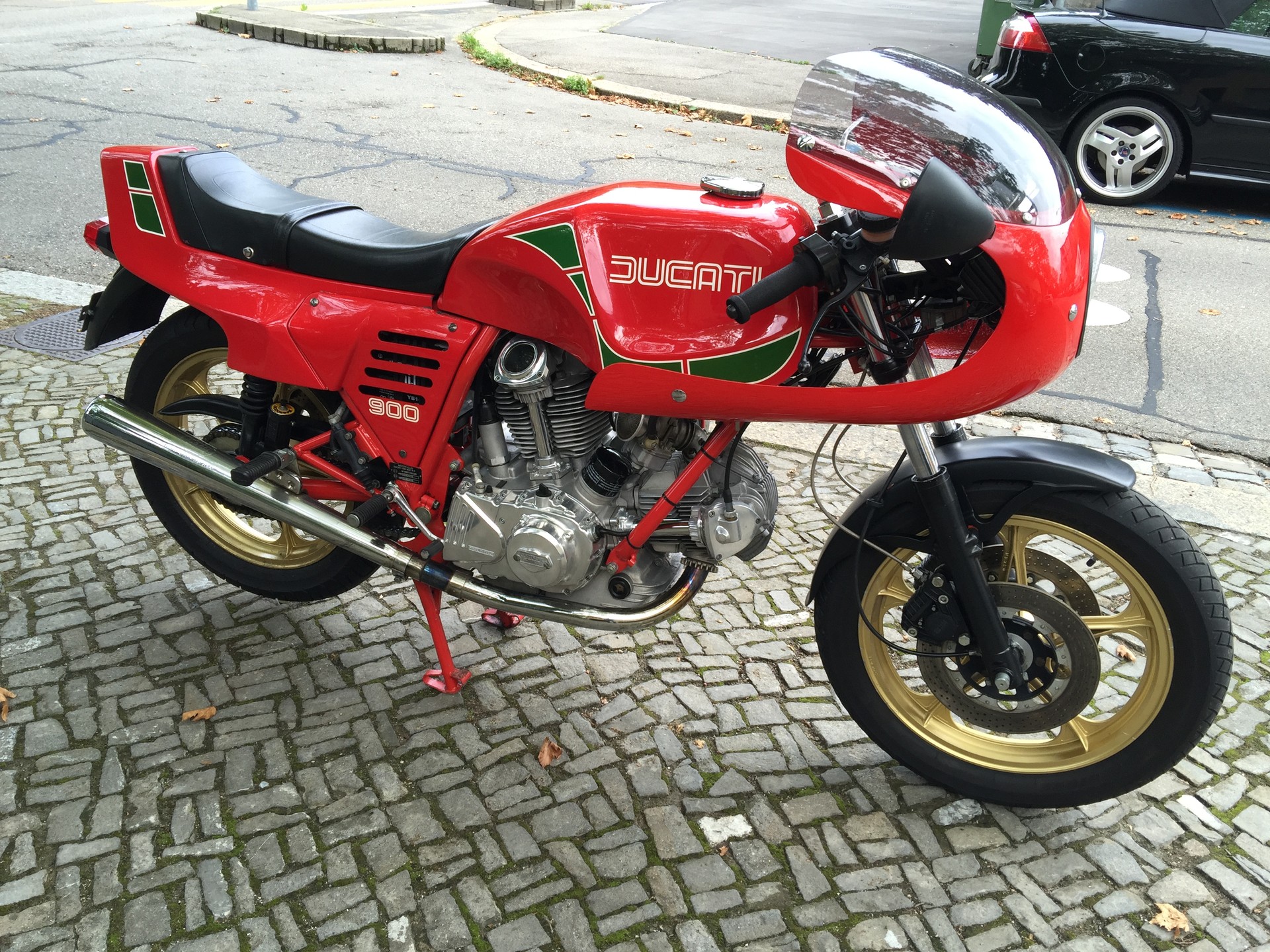 DUCATI 900 SS MHR (Mike Hailwood Replica)-image-1