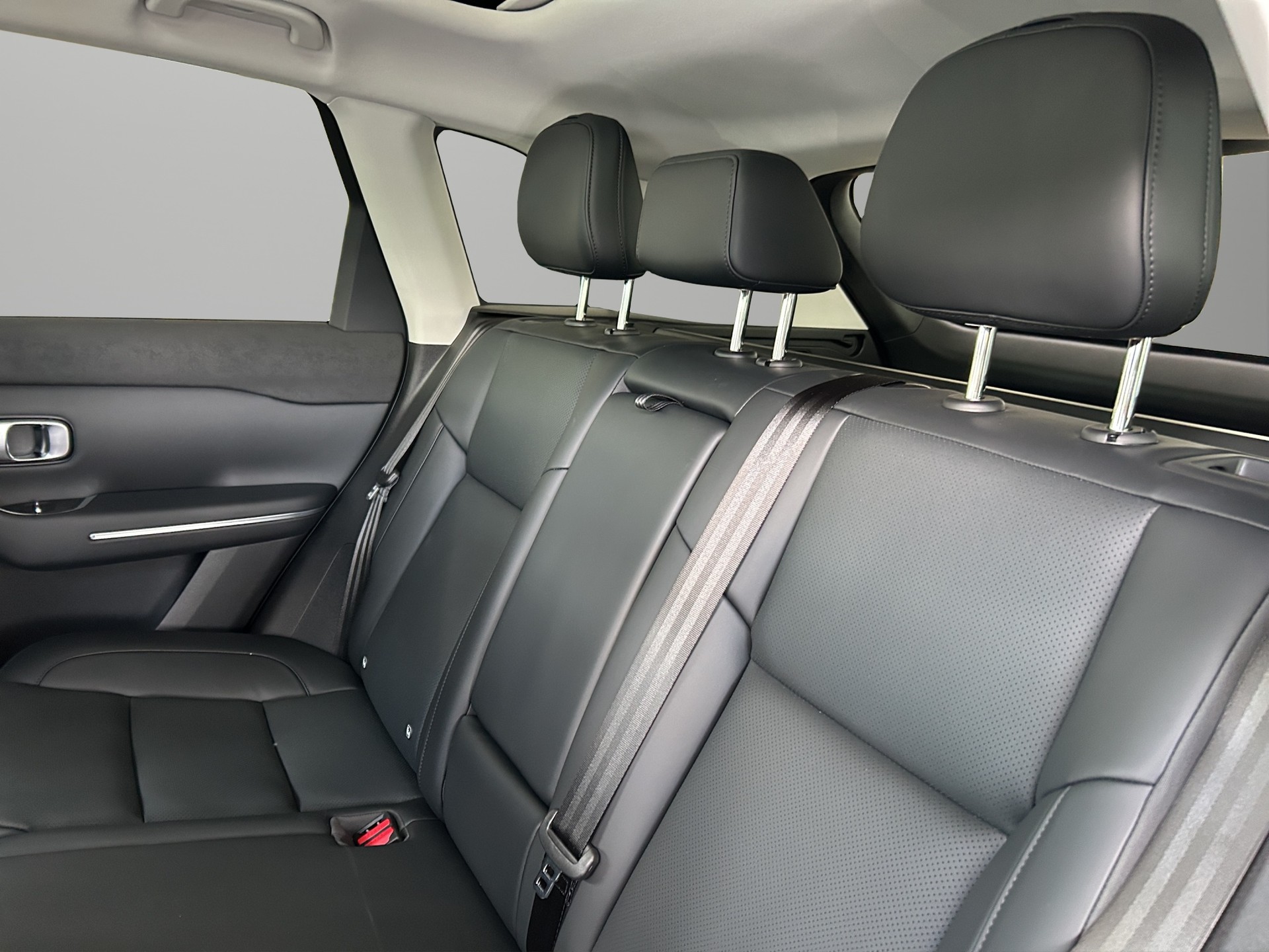 LEAPMOTOR C10 1.5 Hybrid EV-image-6