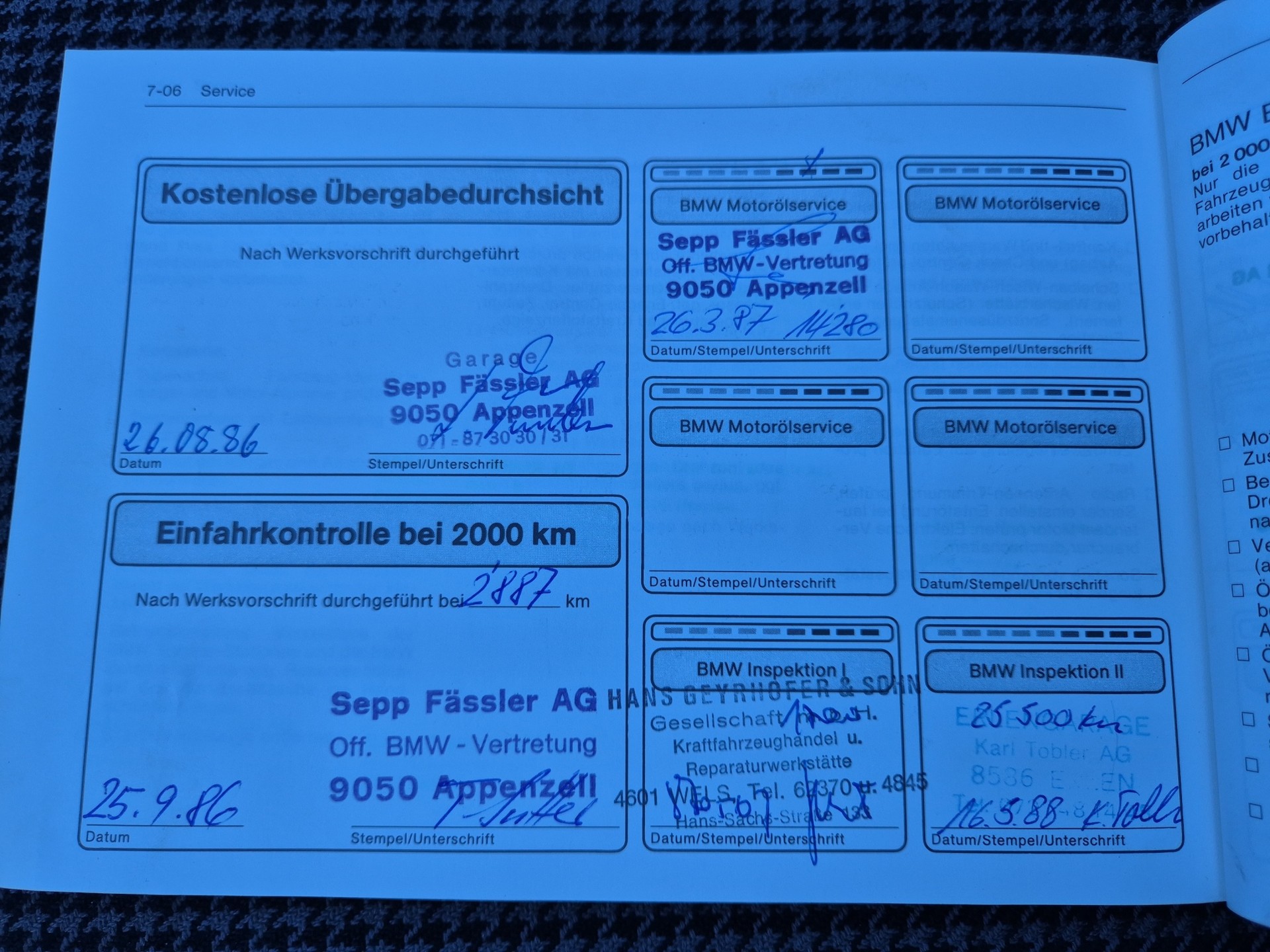 BMW 323i CH-image-19
