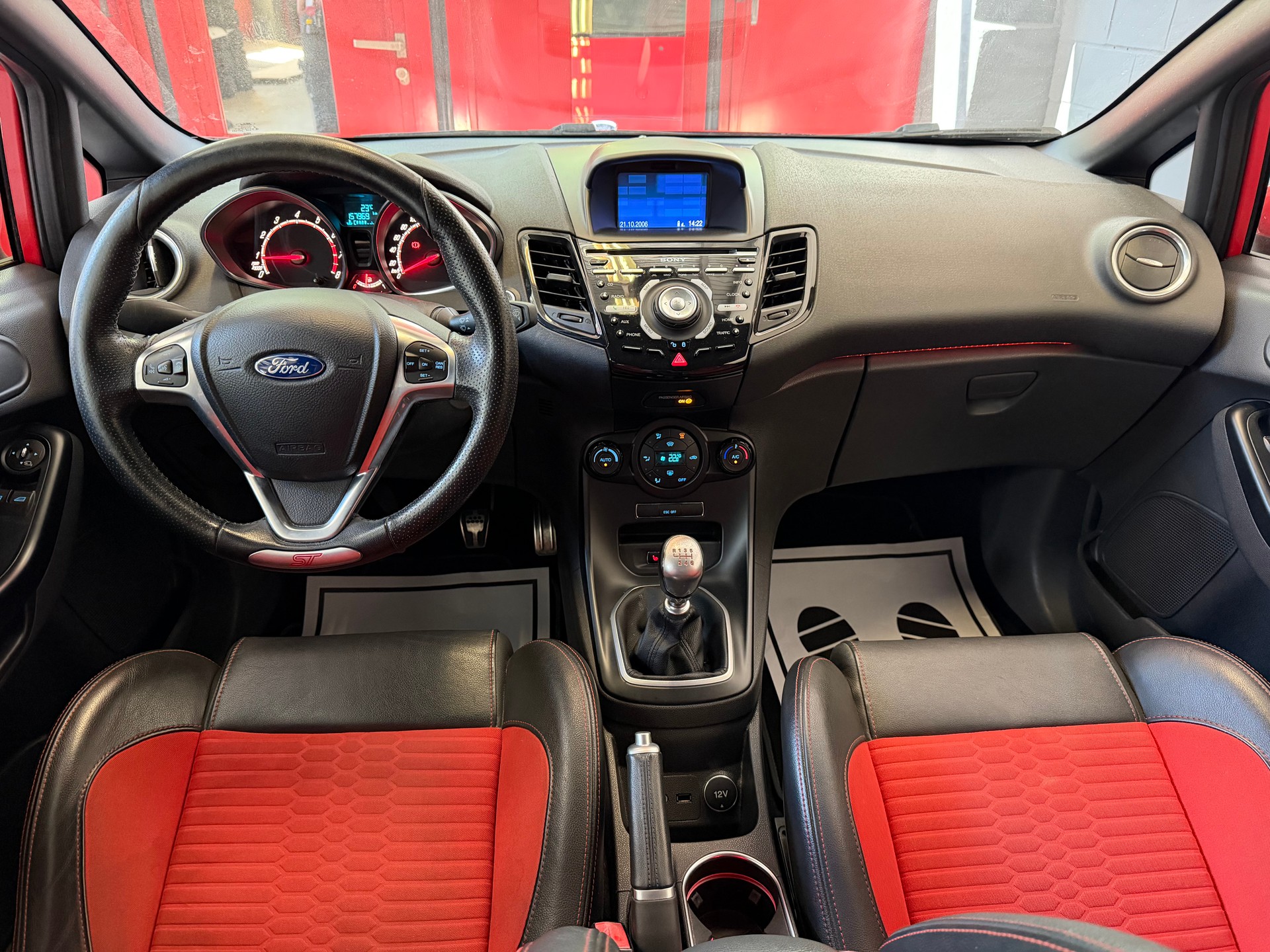 FORD Fiesta 1.6 SCTi ST-2 //NEU AB MFK!-image-11