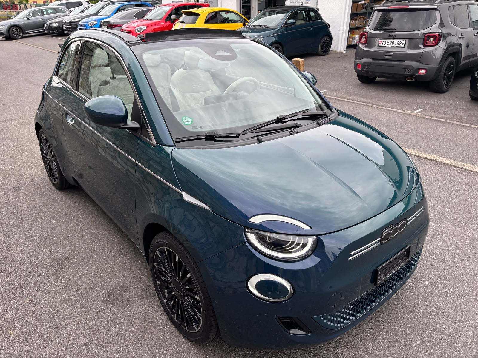 FIAT 500 C electric 87 kW La Prima-image-3
