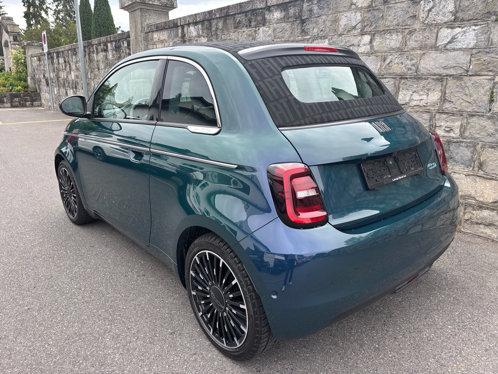 FIAT 500 C electric 87 kW La Prima-image-1