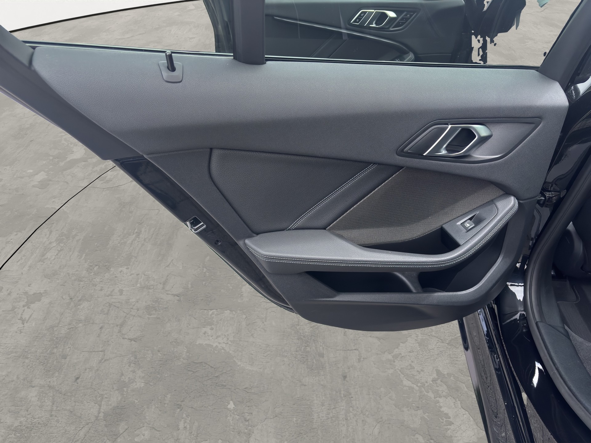 BMW M135i xDrive M Sport Pro Steptronic, Edition-image-18