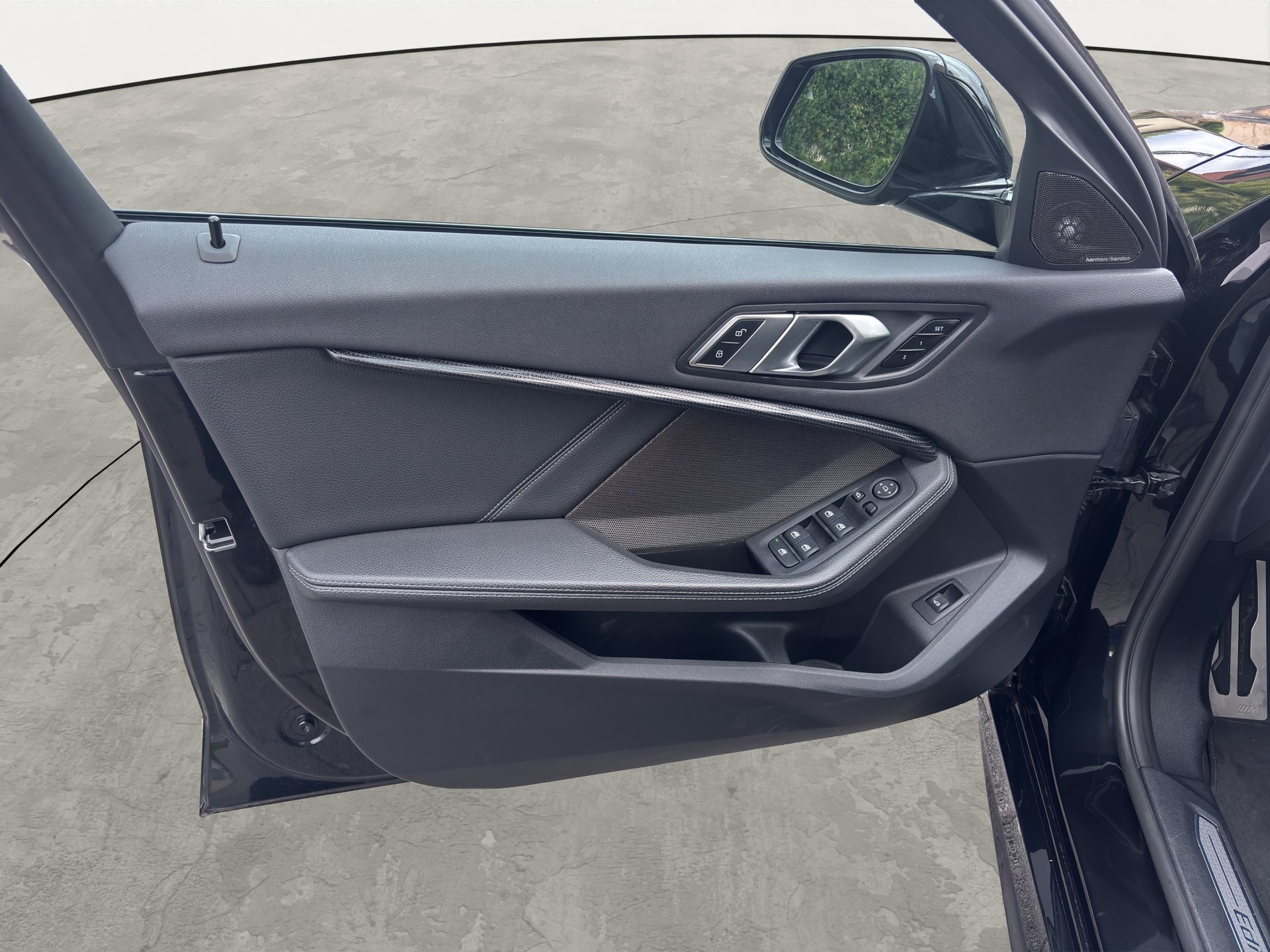 BMW M135i xDrive M Sport Pro Steptronic, Edition-image-16