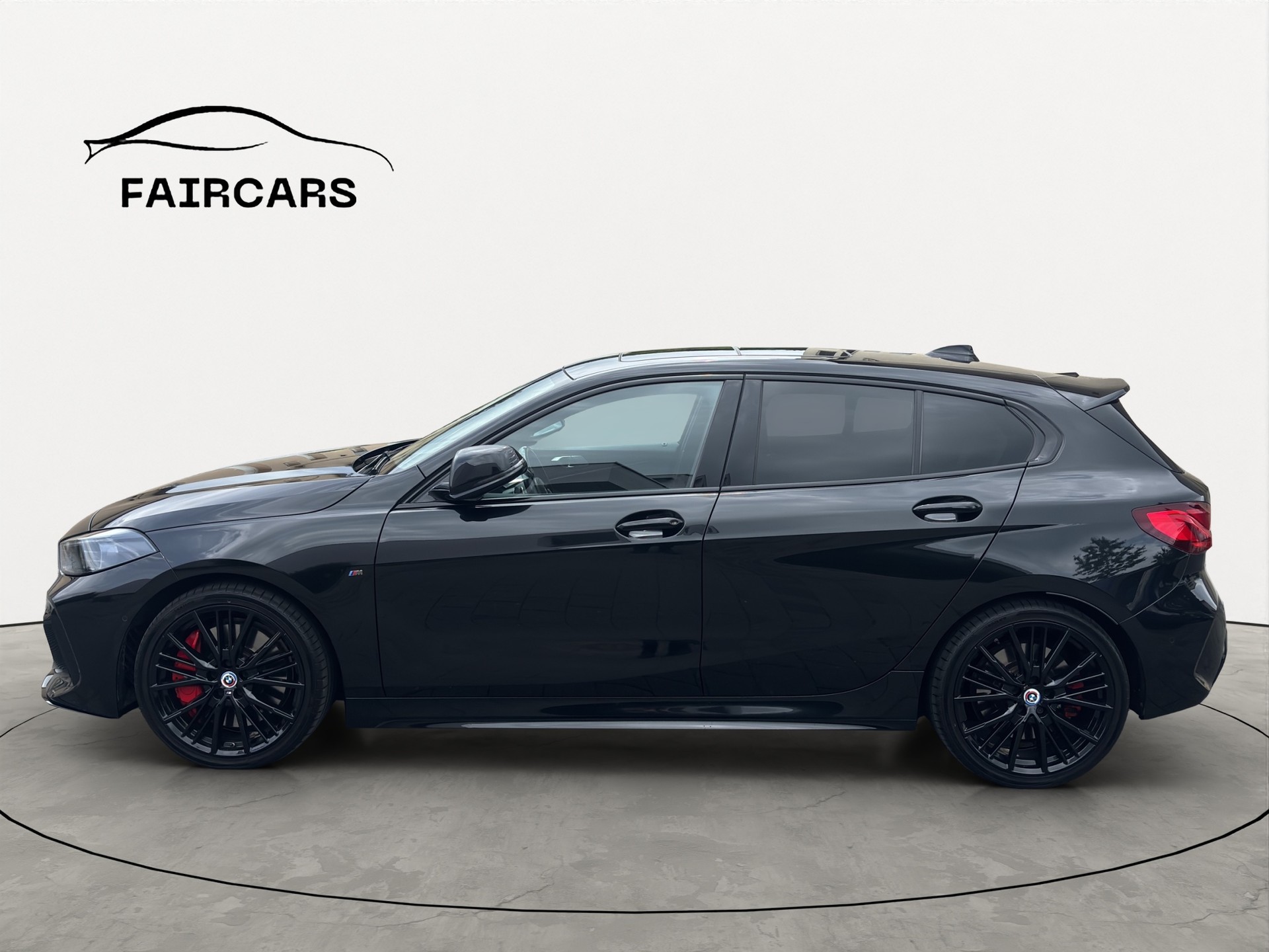 BMW M135i xDrive M Sport Pro Steptronic, Edition-image-2