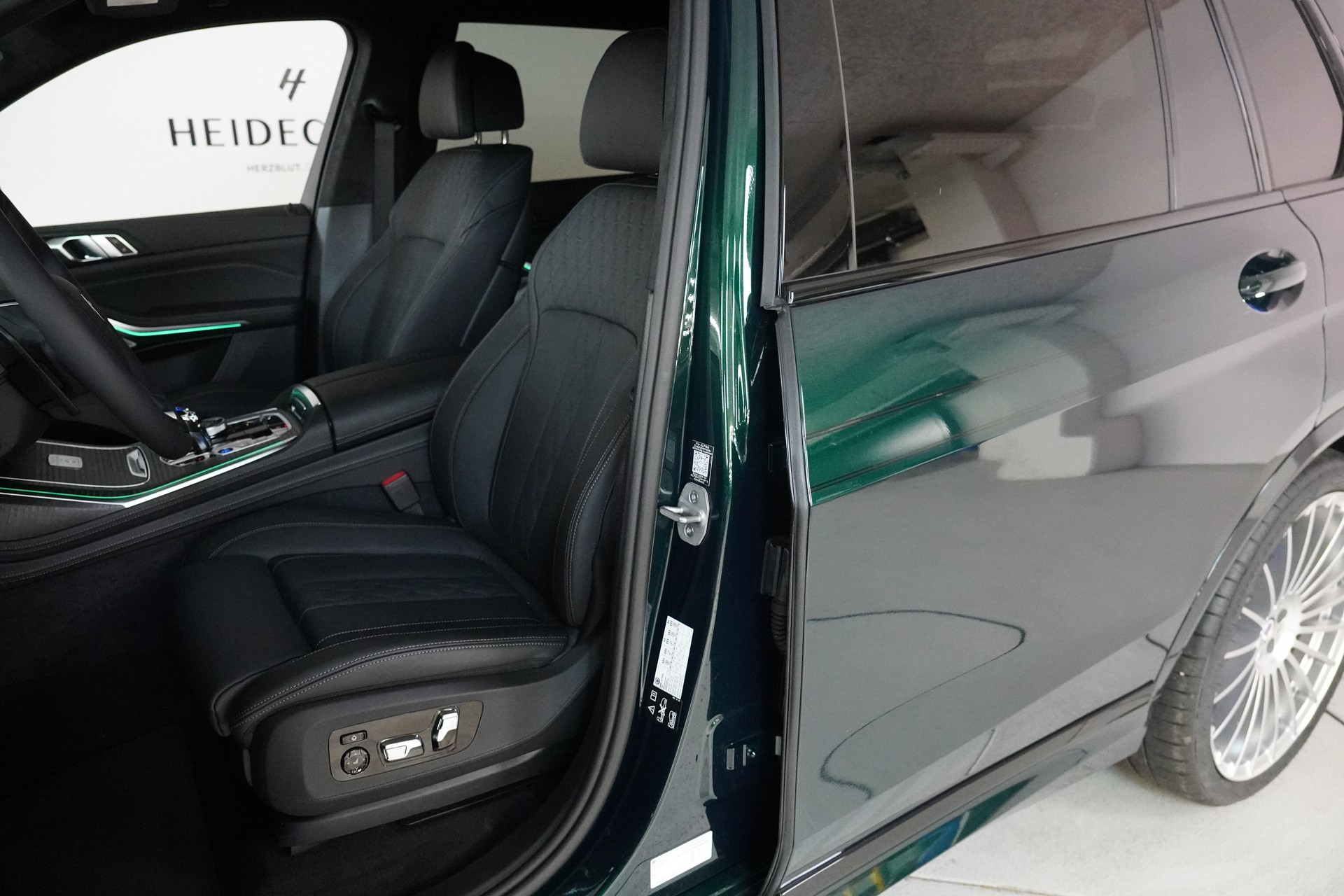 BMW-ALPINA XB 7 4.4 48V Allrad MANUFAKTUR-image-11