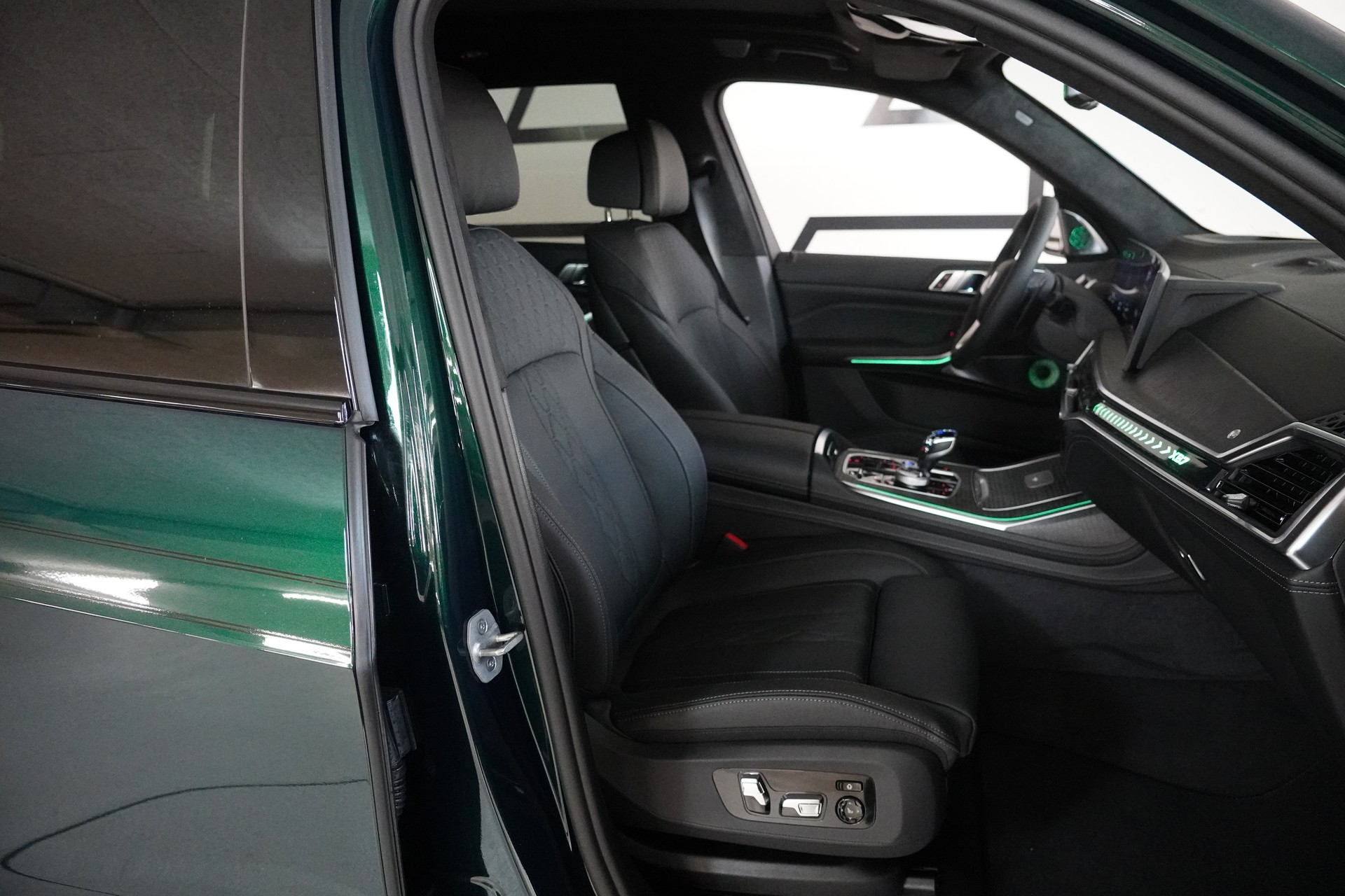 BMW-ALPINA XB 7 4.4 48V Allrad MANUFAKTUR-image-15