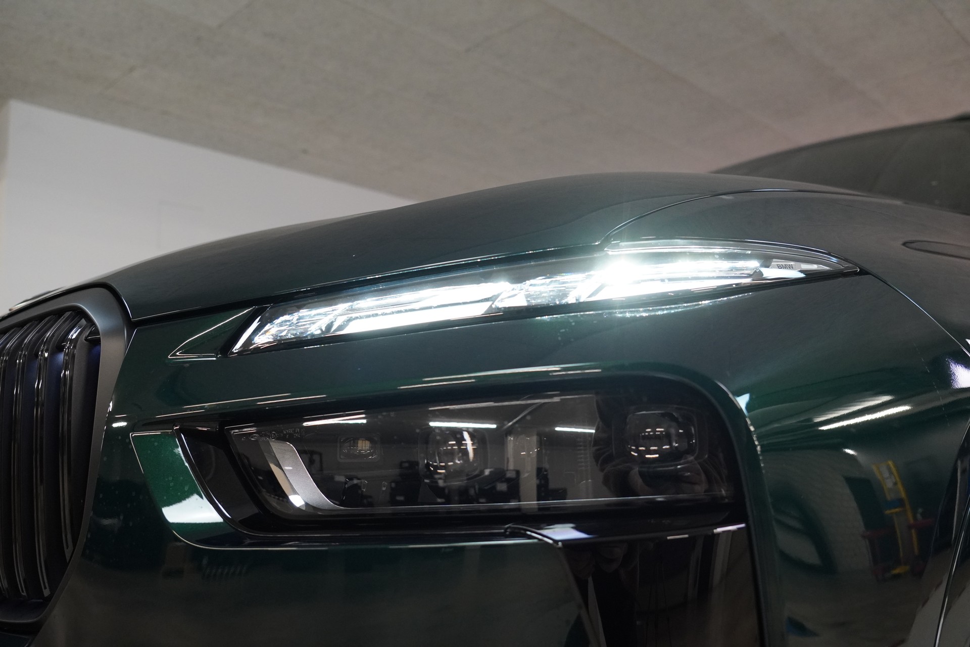 BMW-ALPINA XB 7 4.4 48V Allrad MANUFAKTUR-image-8