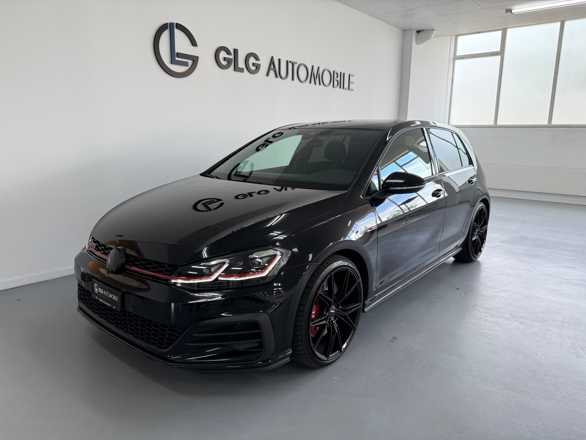 VW Golf 2.0 TSI GTI Performance DSG-image-0
