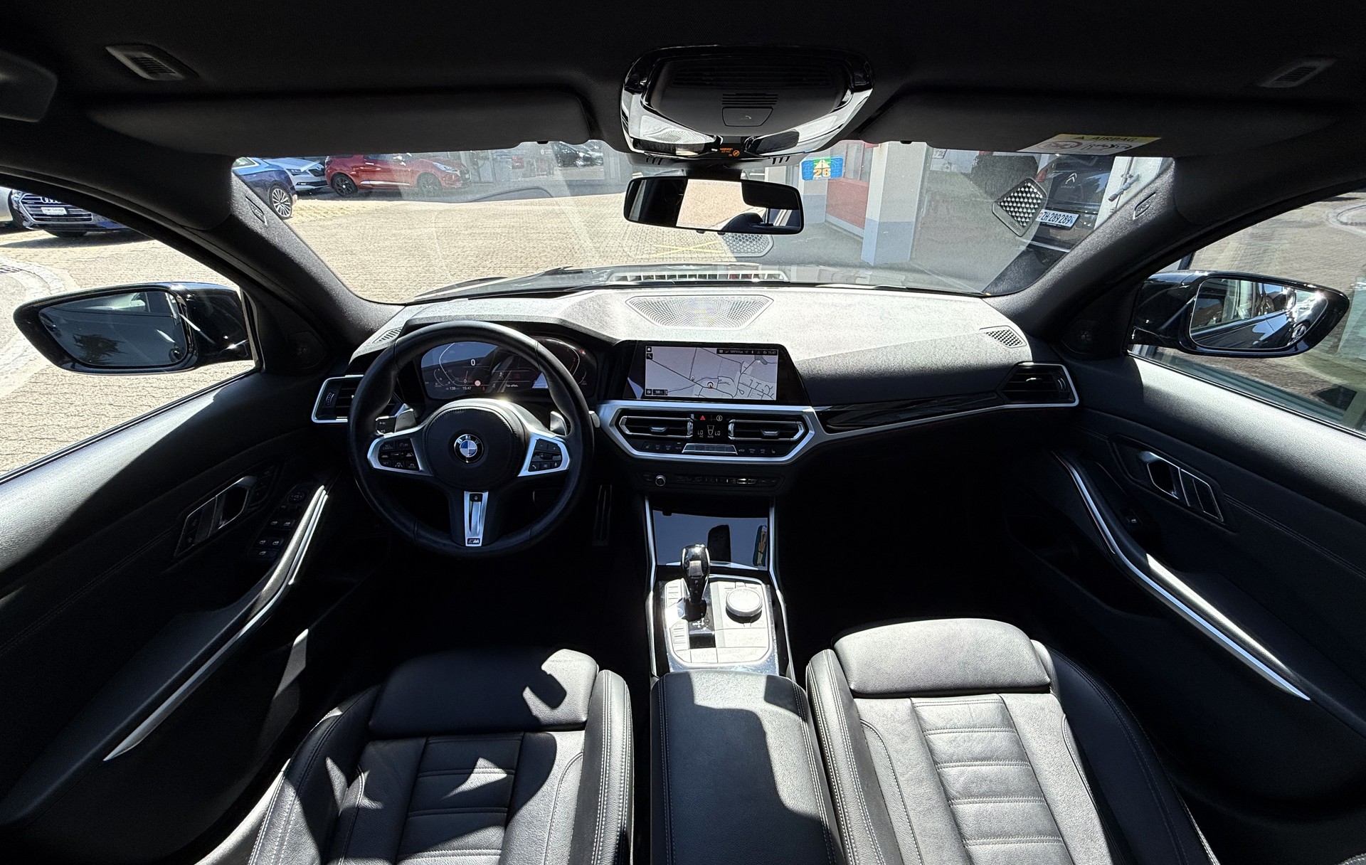 BMW 330d xDrive Steptronic M Sport-image-11