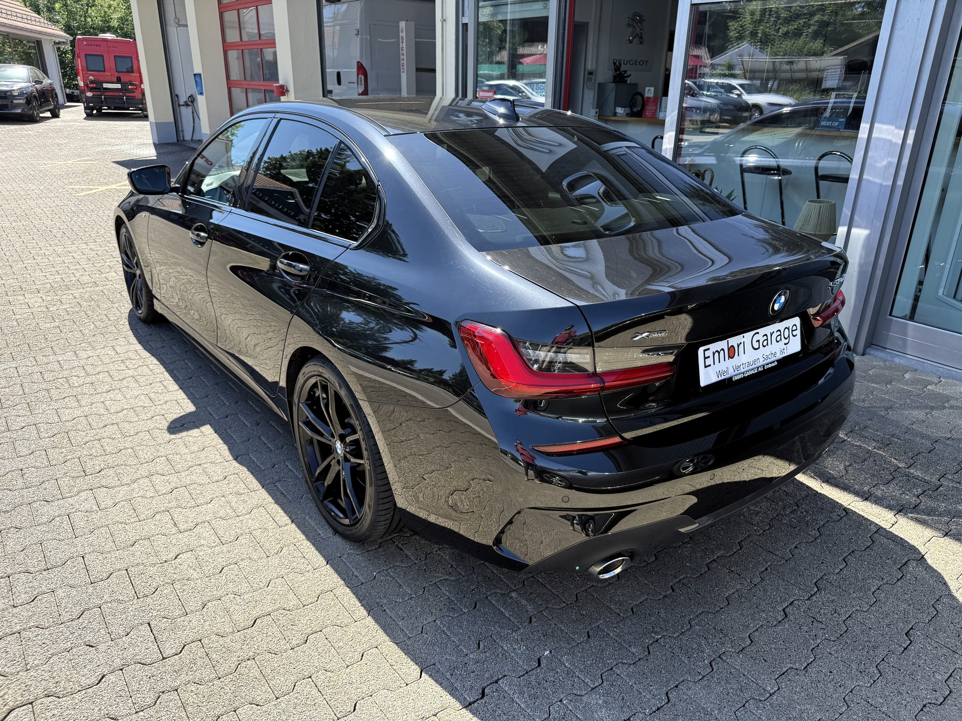 BMW 330d xDrive Steptronic M Sport-image-5
