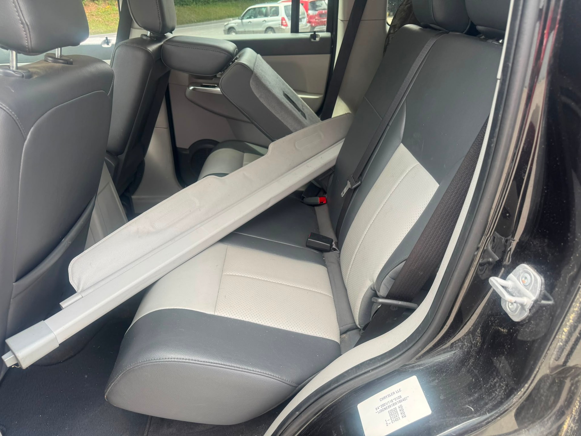 JEEP Cherokee 2.8 CRD Limited Automatic-image-5