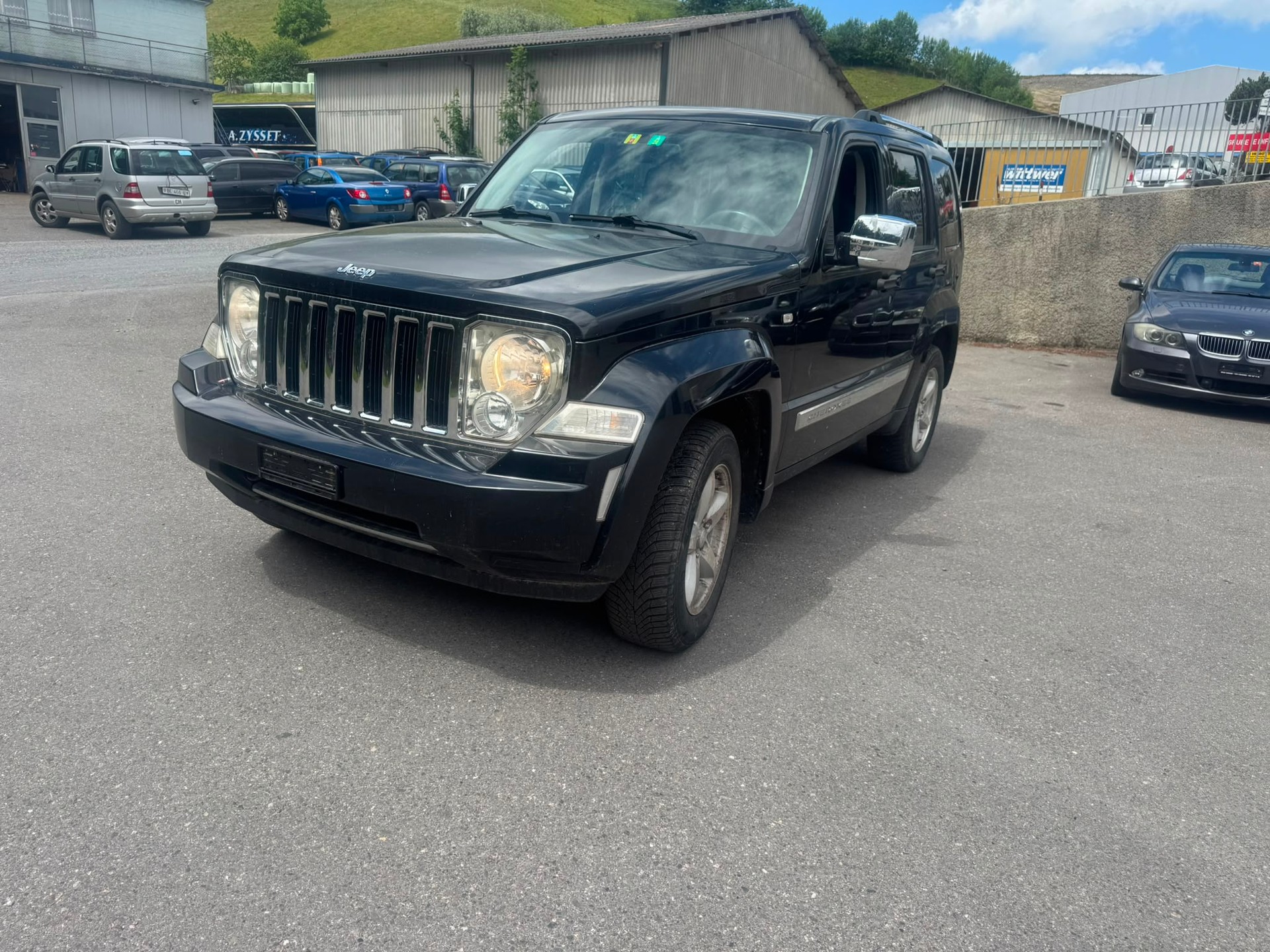 JEEP Cherokee 2.8 CRD Limited Automatic-image-1