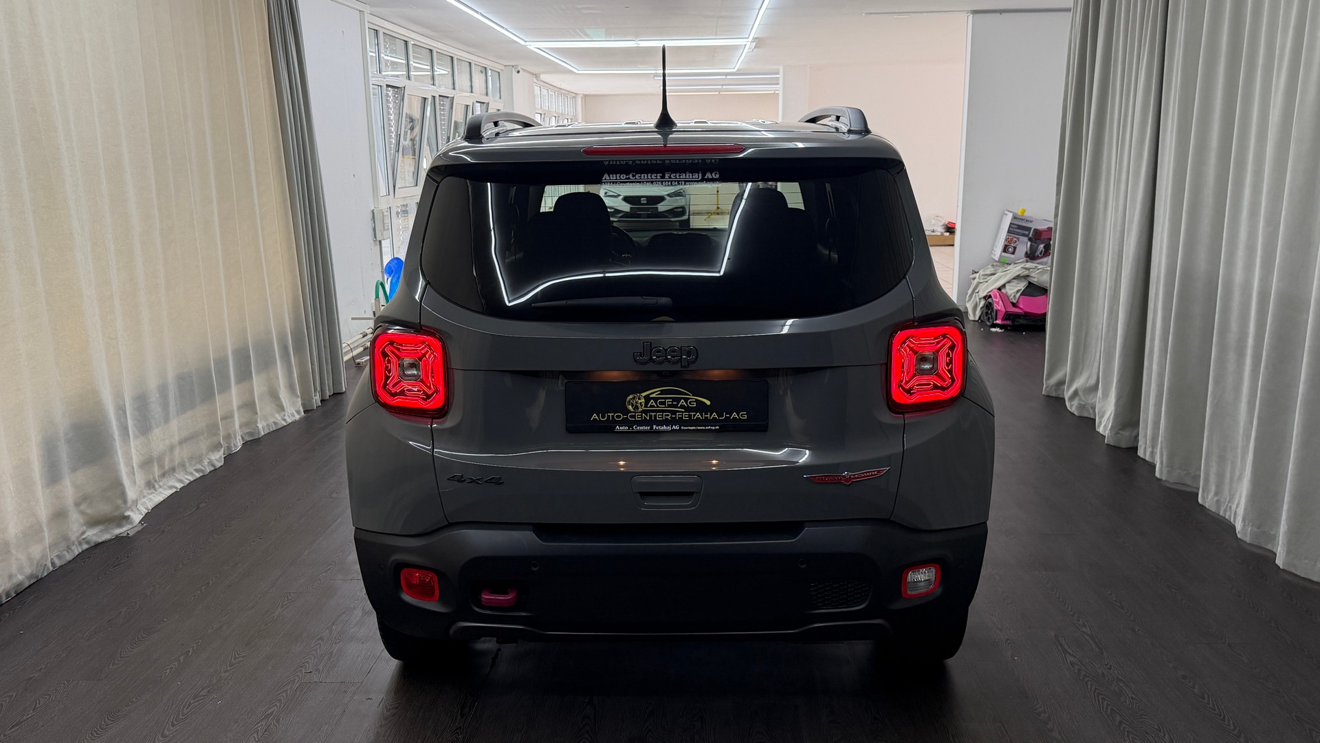JEEP Renegade 2.0 MJ Trailhawk AWD + Low Range 9ATX-image-4
