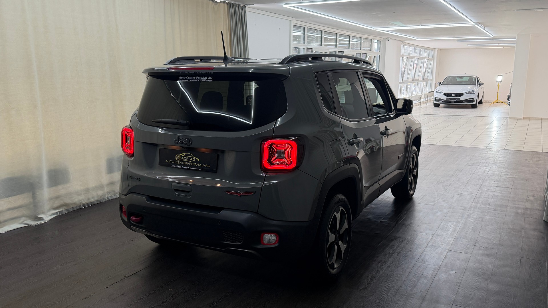 JEEP Renegade 2.0 MJ Trailhawk AWD + Low Range 9ATX-image-3