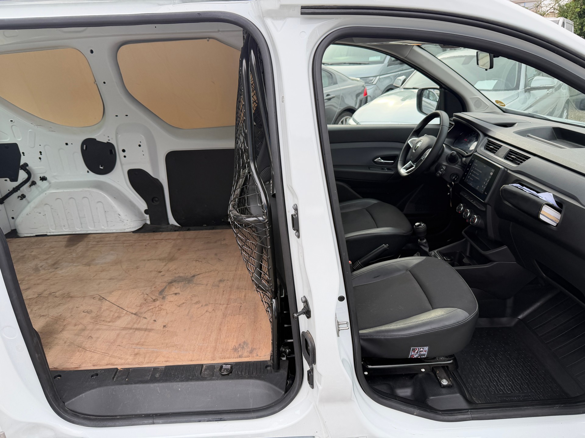 RENAULT Express 1.5 Blue dCi 75 Extra-image-12