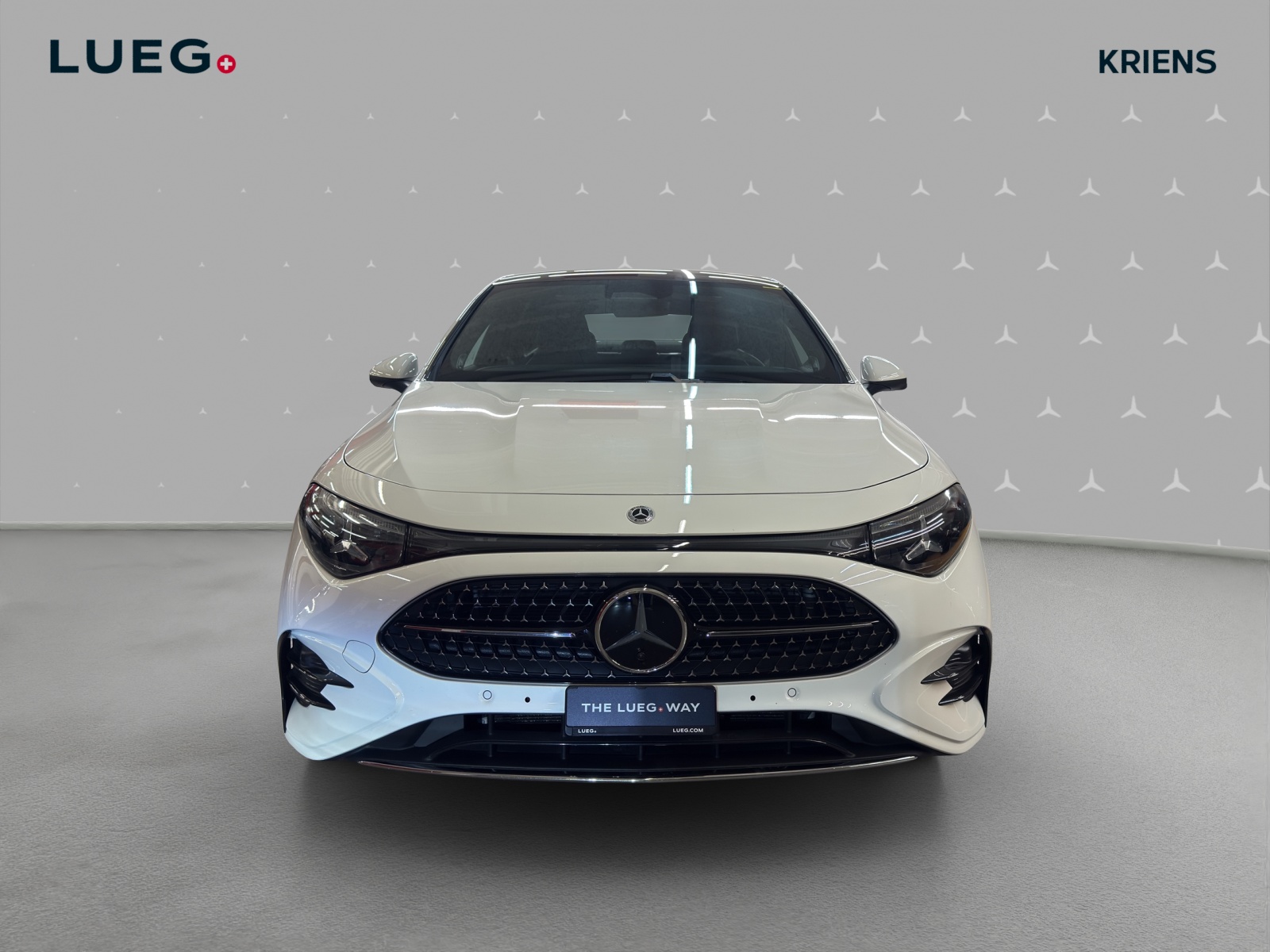MERCEDES-BENZ CLA 220 4M - AMG / 360 Grad Kamera / Panorama-Dach / Sitzheizung-image-5