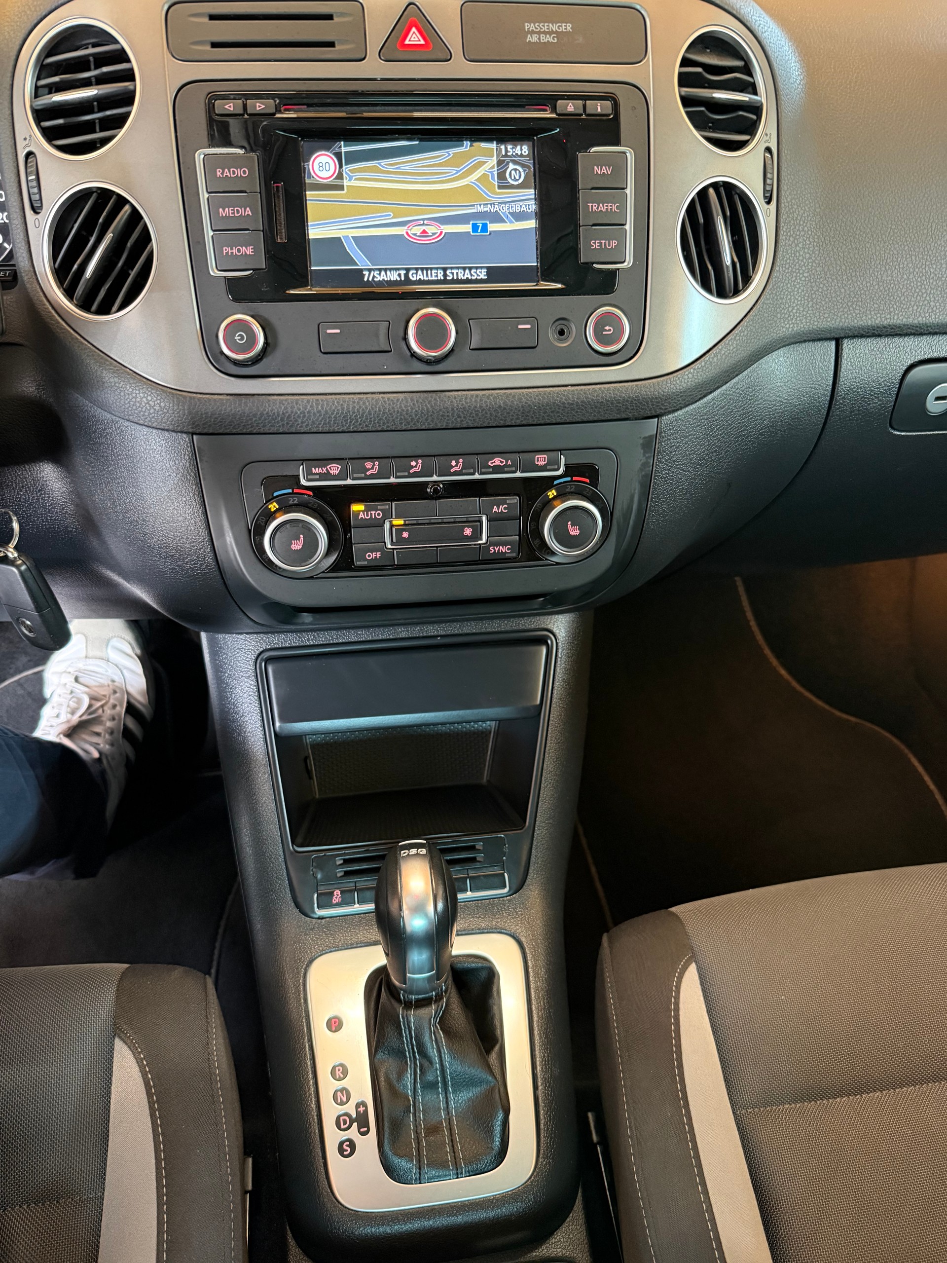 VW Golf Plus 1.4 TSI Trendline DSG-image-11