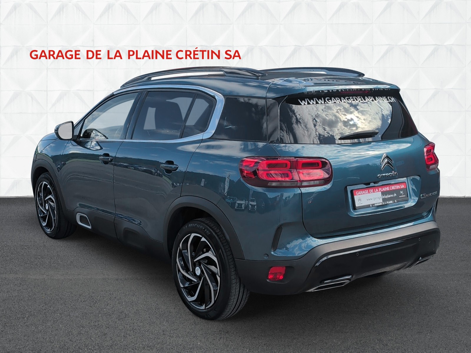CITROEN C5 Aircross 1.6i Shine EAT8-image-3