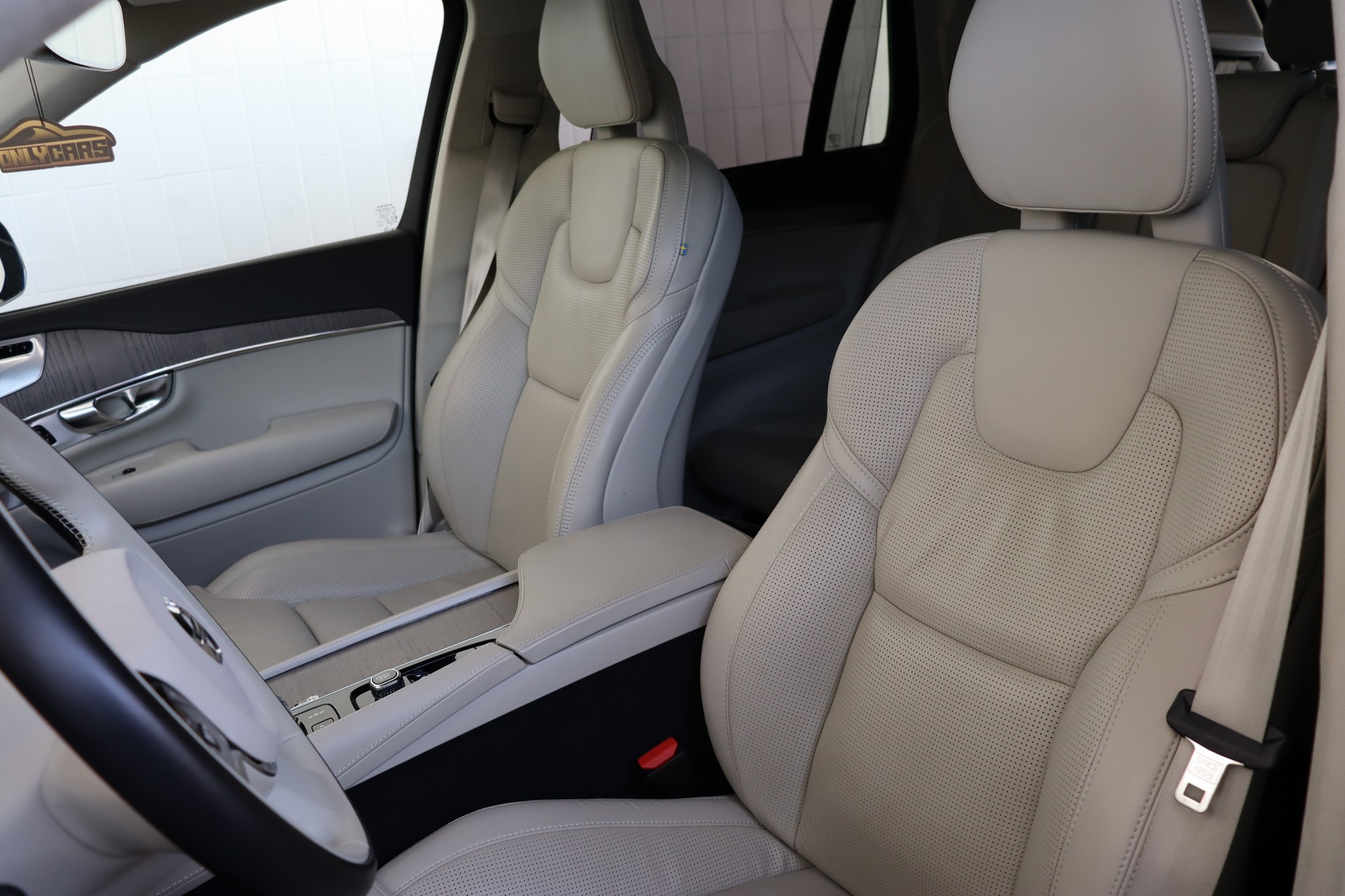 VOLVO XC90 T8 eAWD Inscription Geartronic-image-18