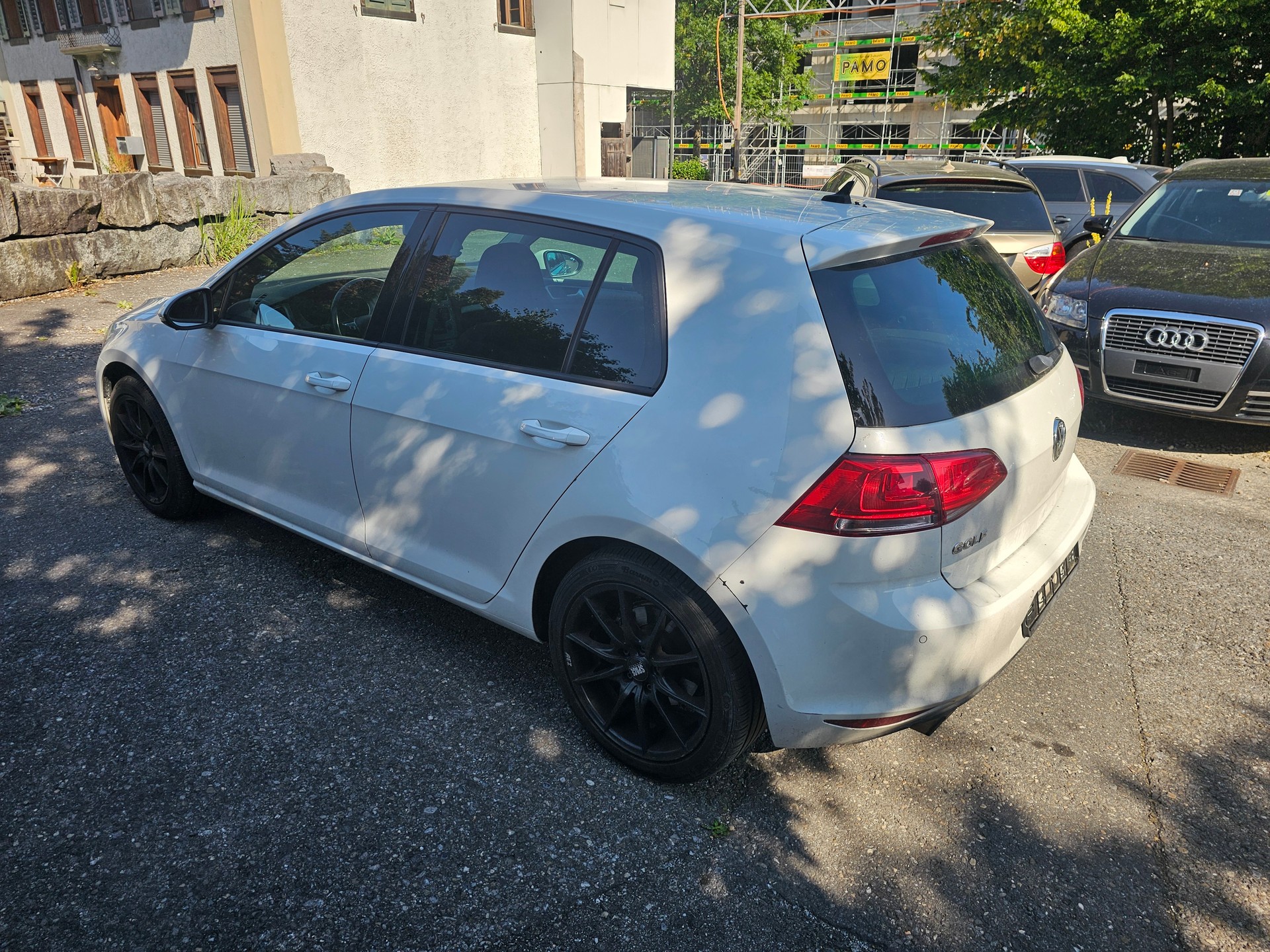 VW Golf 1.4 TSI 65th Edition DSG-image-4
