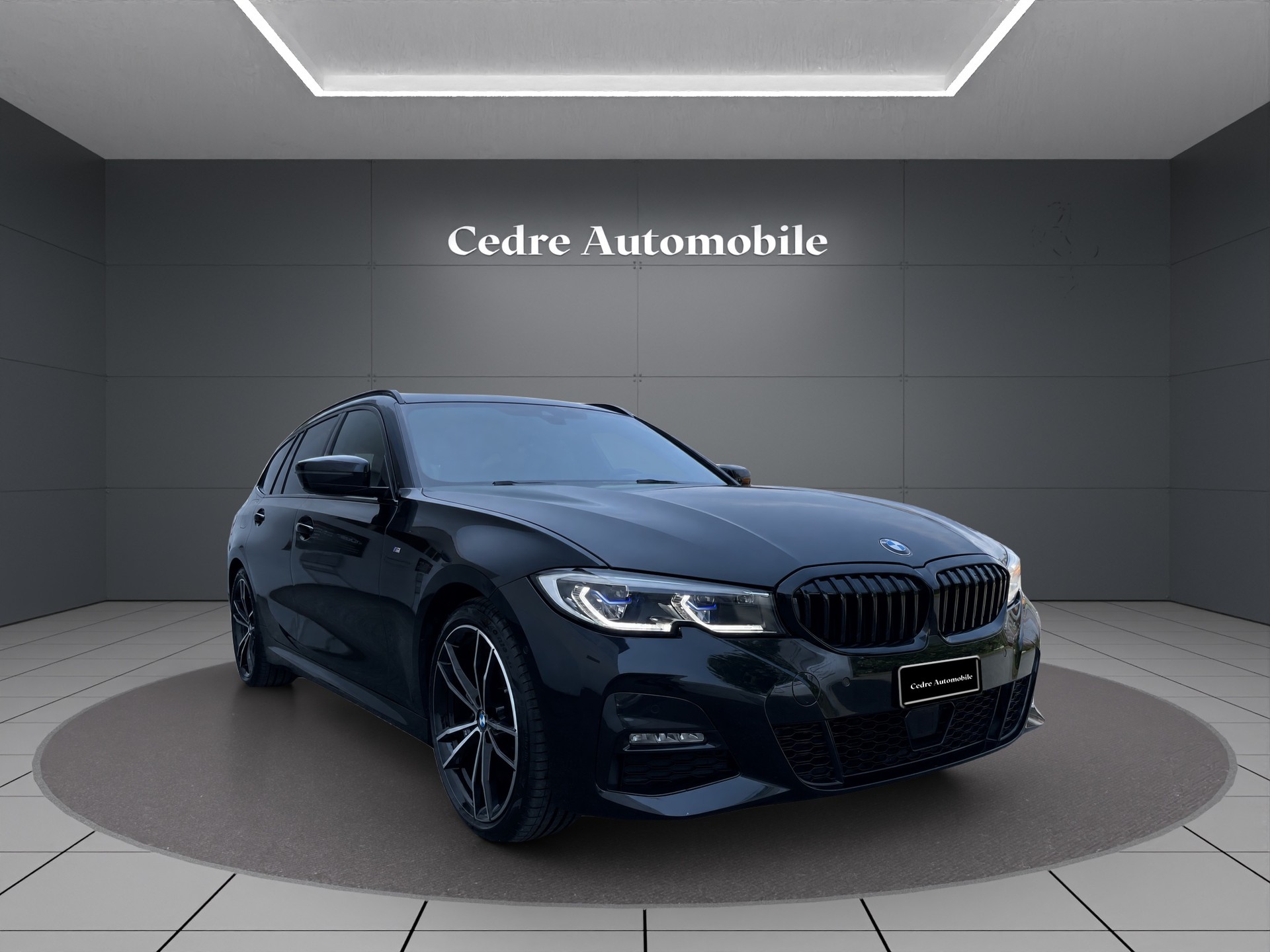 BMW 320d xDrive 48V Touring M Sport Steptronic-image-2