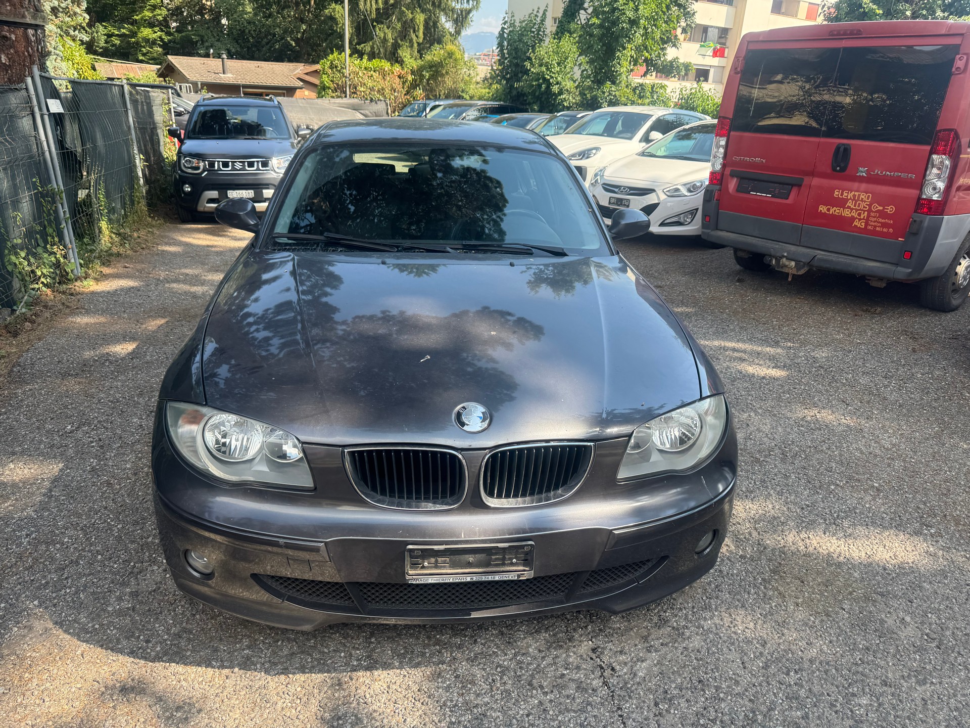 BMW 120i-image-0