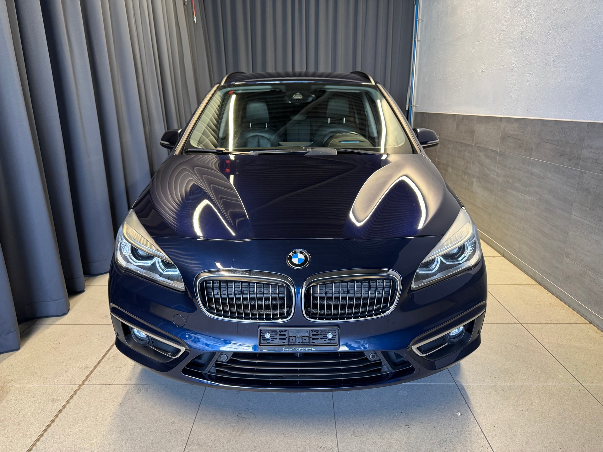 BMW 220d xDrive Gran Tourer Sport Line Steptronic (13)-showroom-element-1