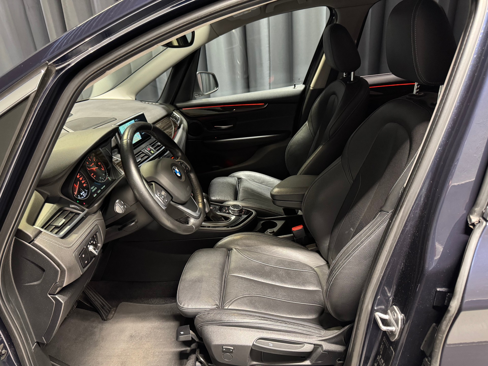 BMW 220d xDrive Gran Tourer Sport Line Steptronic (13)-image-6